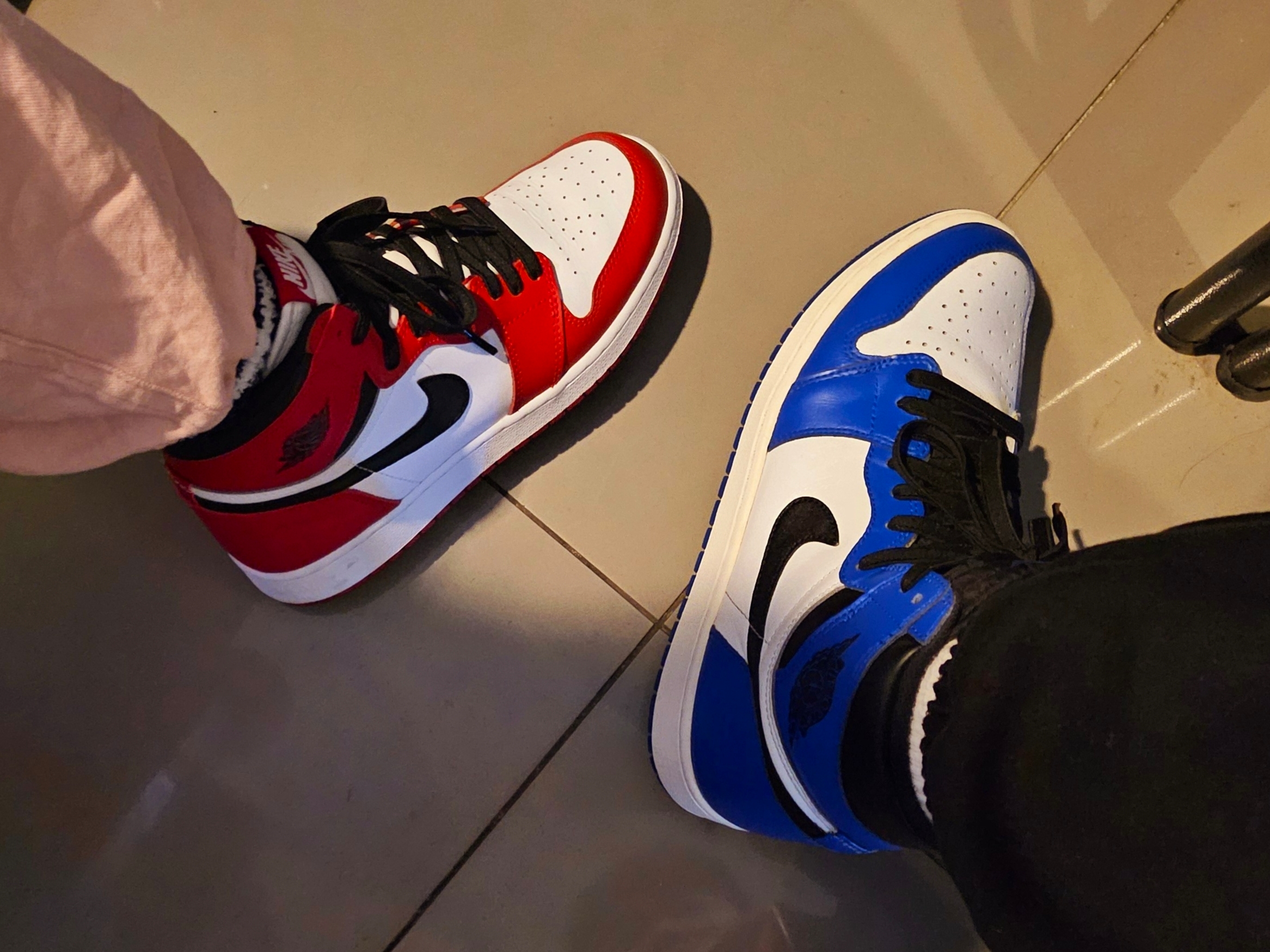 (GS) Jordan 1 Retro High OG Chicago 2015, Jordan 1 Retro High Game Royal 착용 스타일 - 3