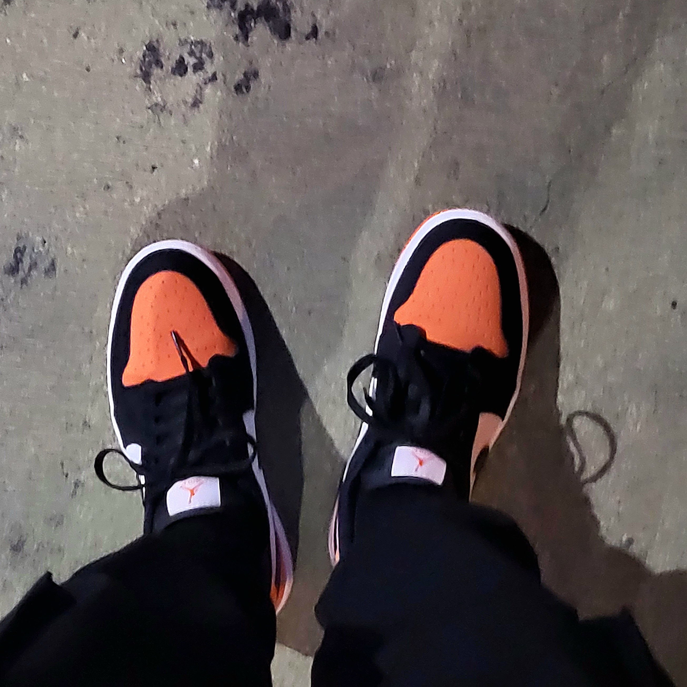 Jordan 1 Low Golf Starfish 착용 스타일