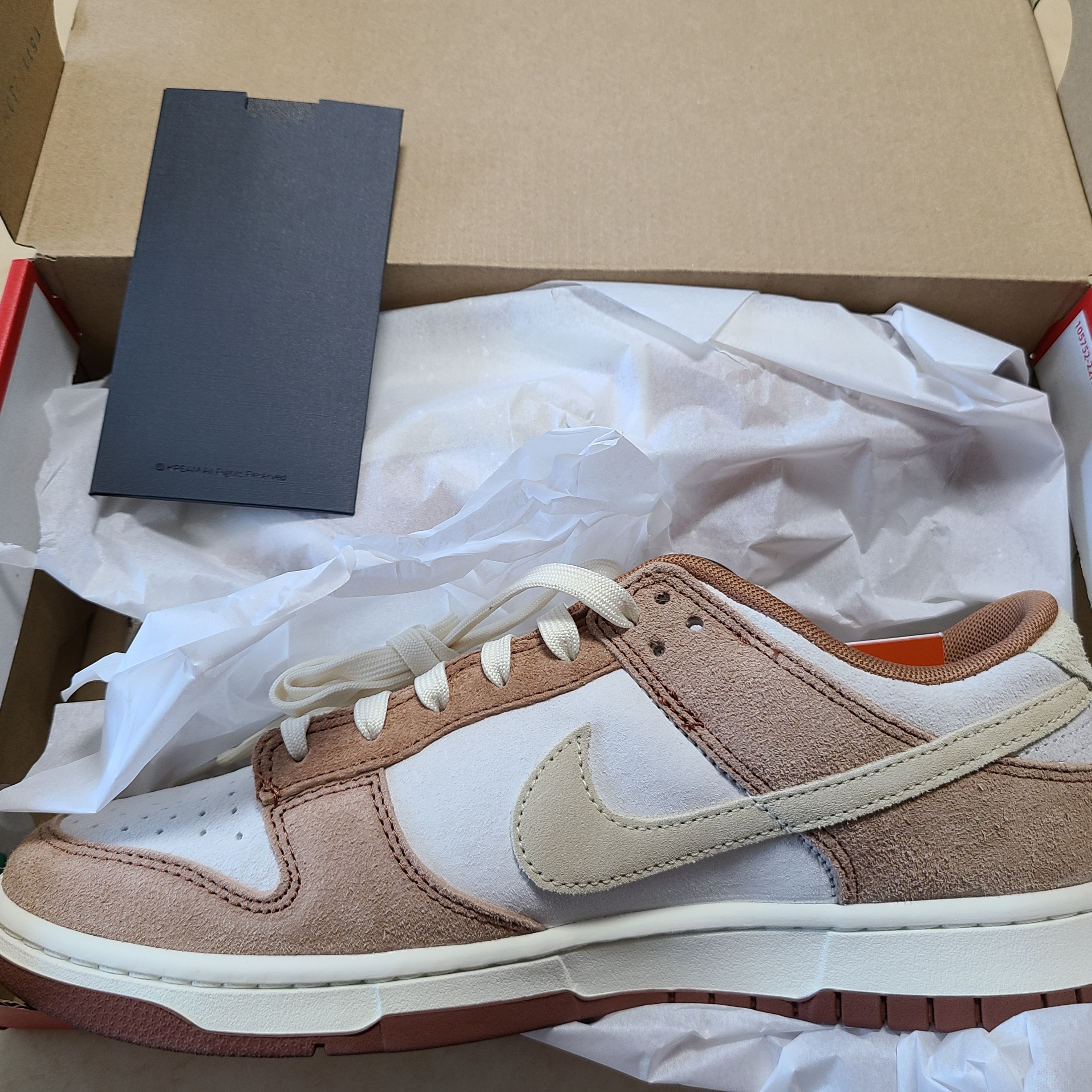 Nike Dunk Low Pro Premium Medium Curry 착용 스타일 - 2