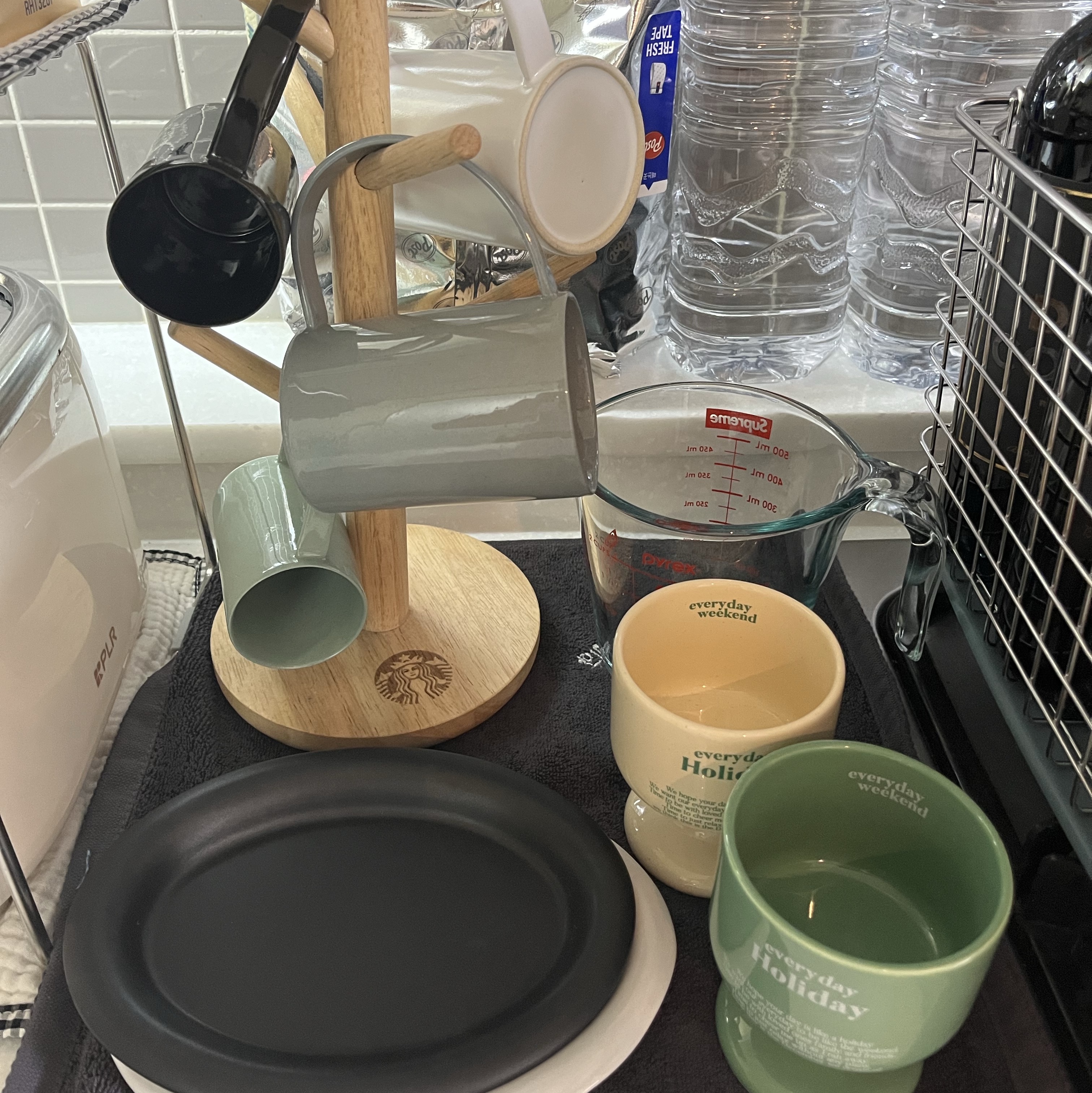 Supreme Pyrex 2-Cup Measuring Cup - 19FW 착용 스타일