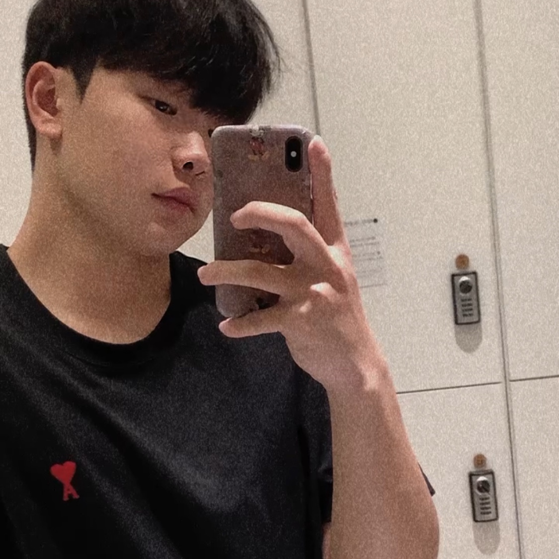 AMI de Coeur T-Shirt Black 착용 스타일