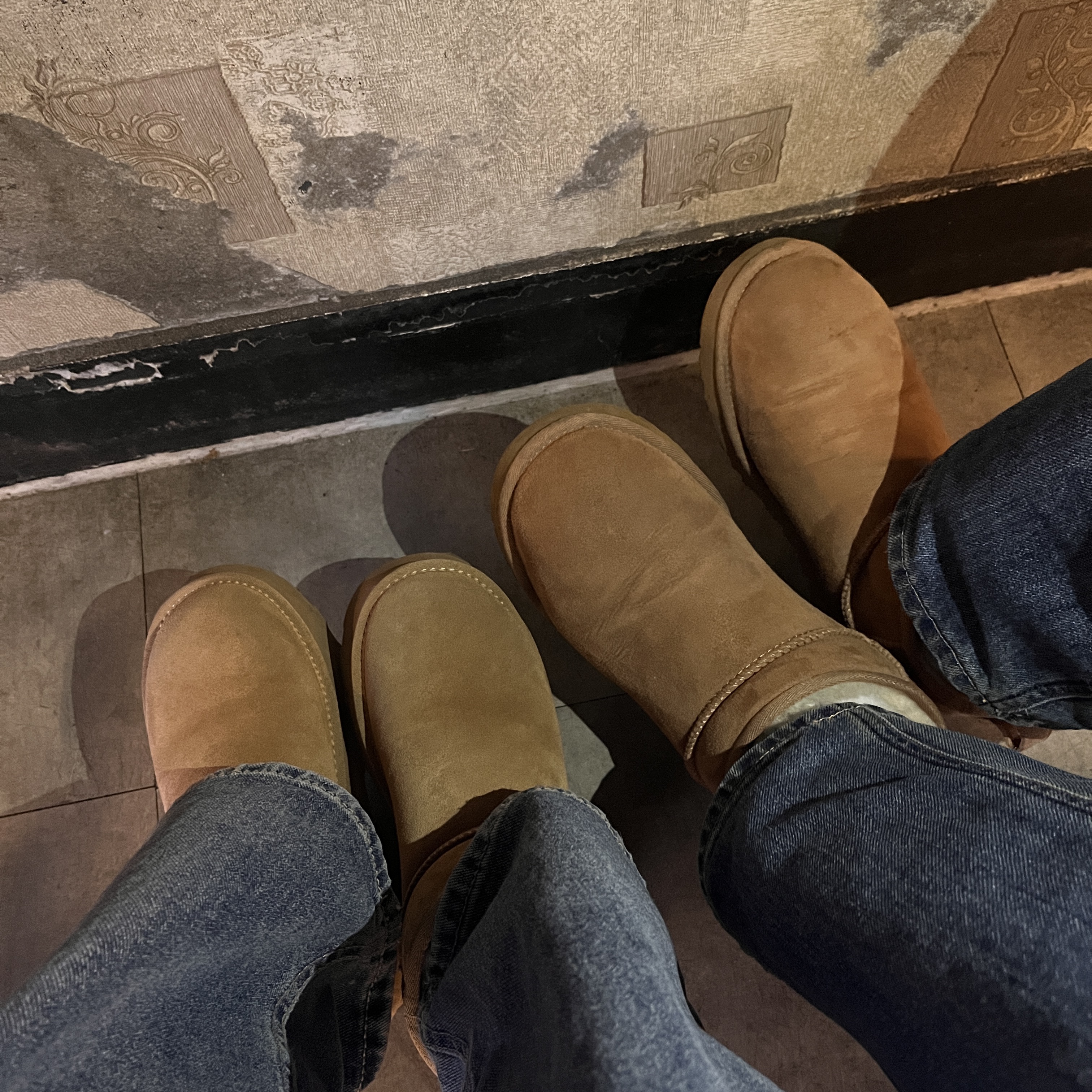 (W) UGG Classic Ultra Mini Platform Boots Chestnut, UGG Classic Ultra Mini Chestnut 착용 스타일