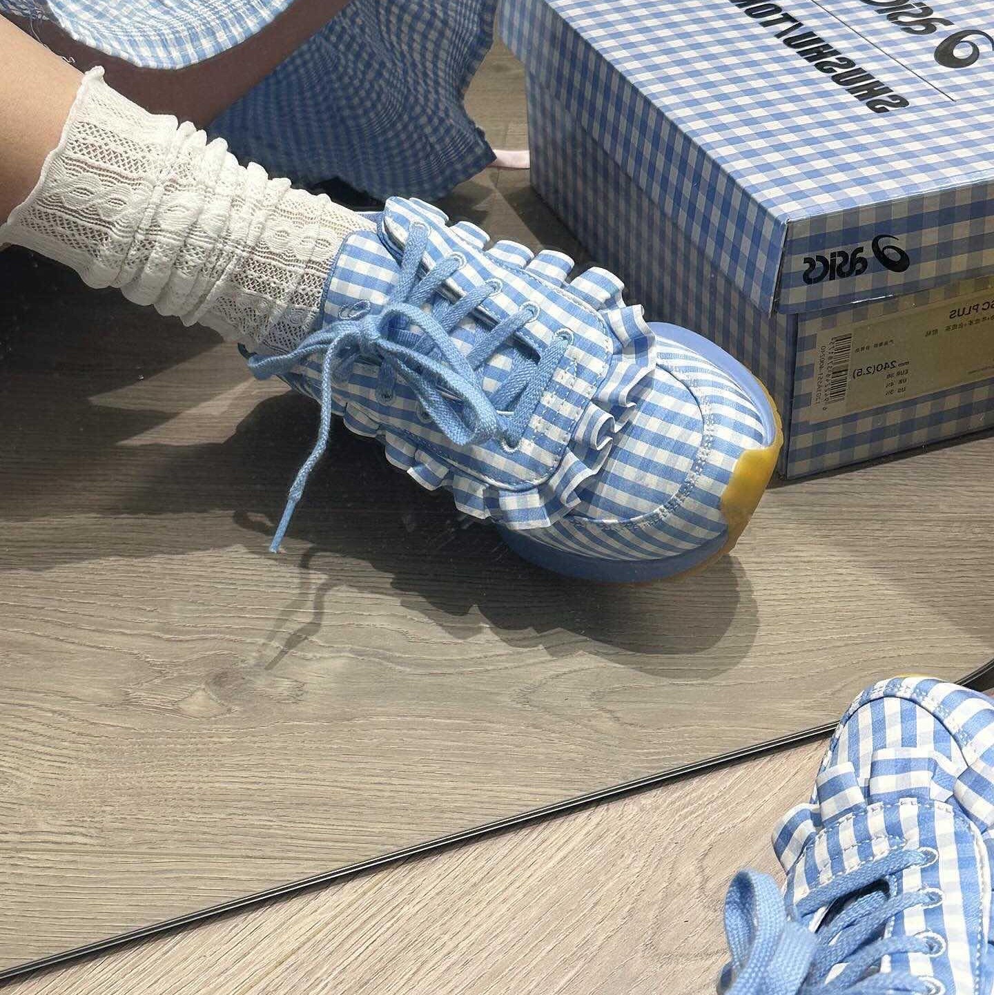 Asics x Shushu/Tong Tarther SC Plus Blue Gingham 착용 스타일
