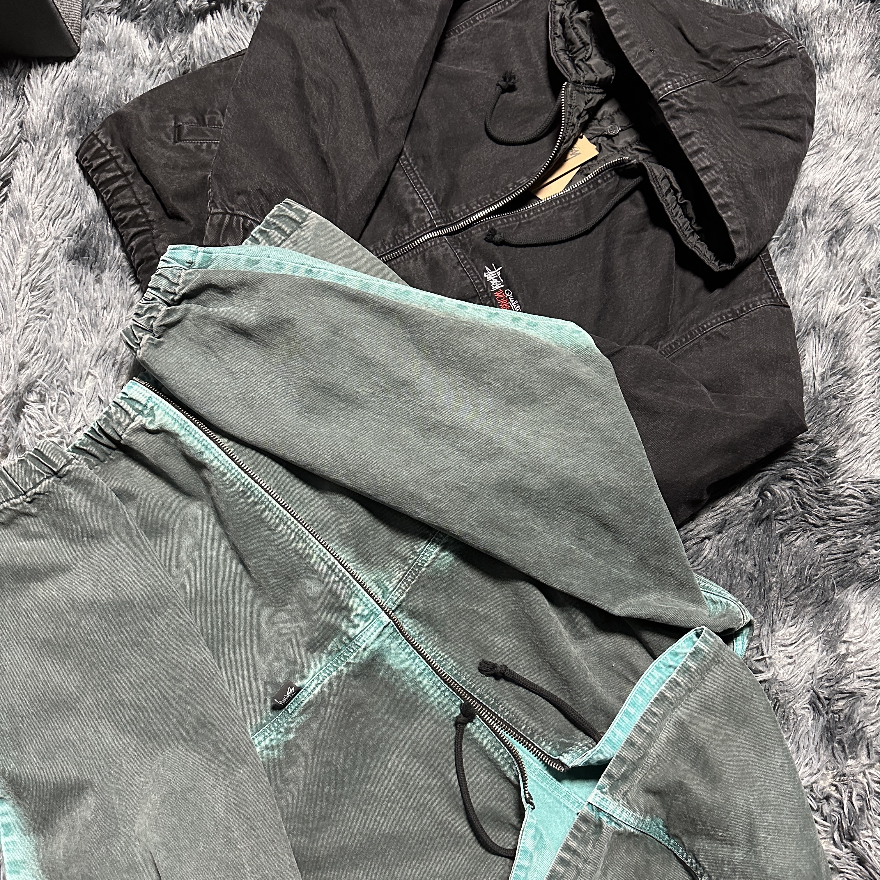 Stussy Double Dye Work Jacket Black, Casetify x Matin Kim iPhone Signature Magsafe Mirror Case Silver 착용 스타일 - 2
