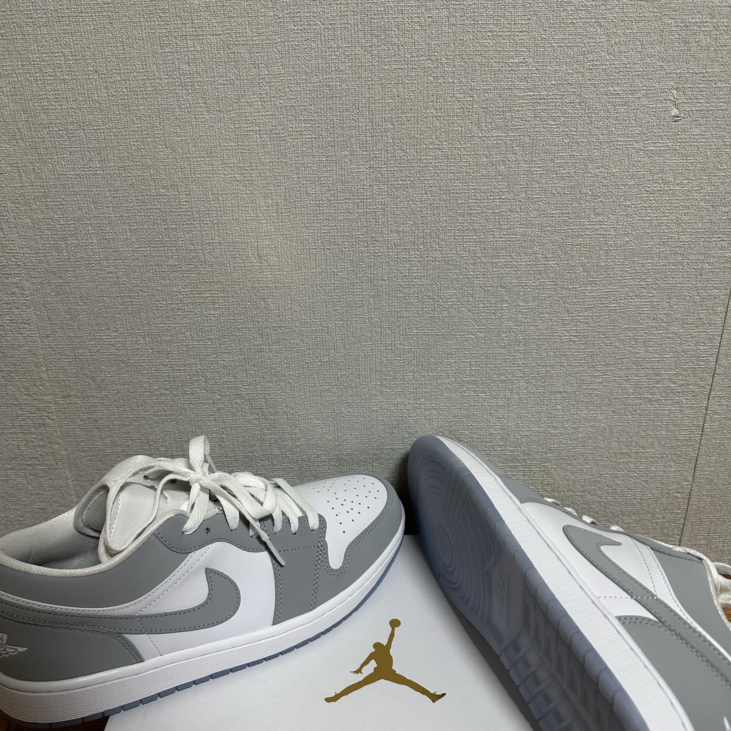 (W) Jordan 1 Low White Wolf Grey 착용 스타일