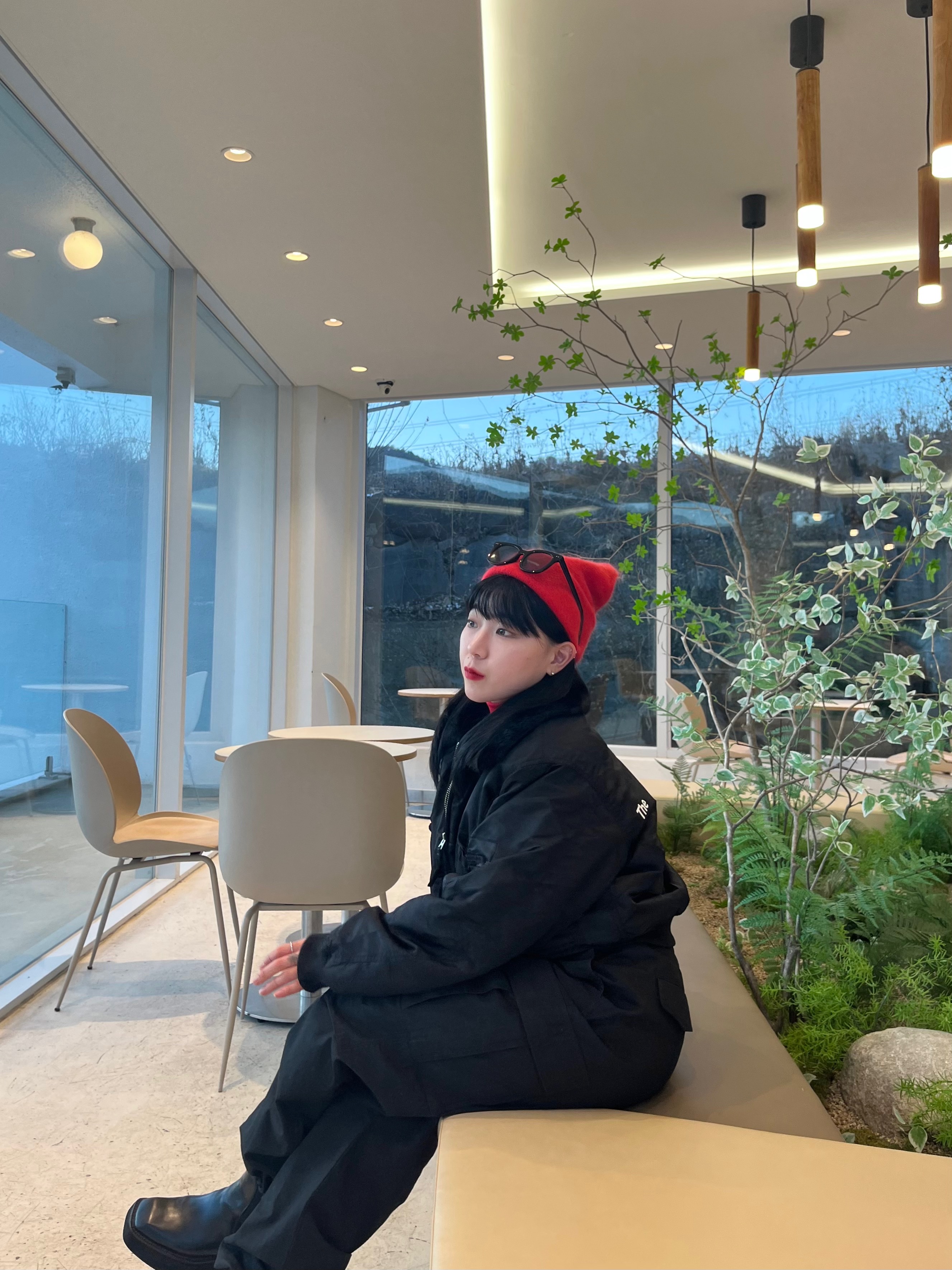 Supreme Mohair Beanie Bright Red - 23FW 착용 스타일 - 1