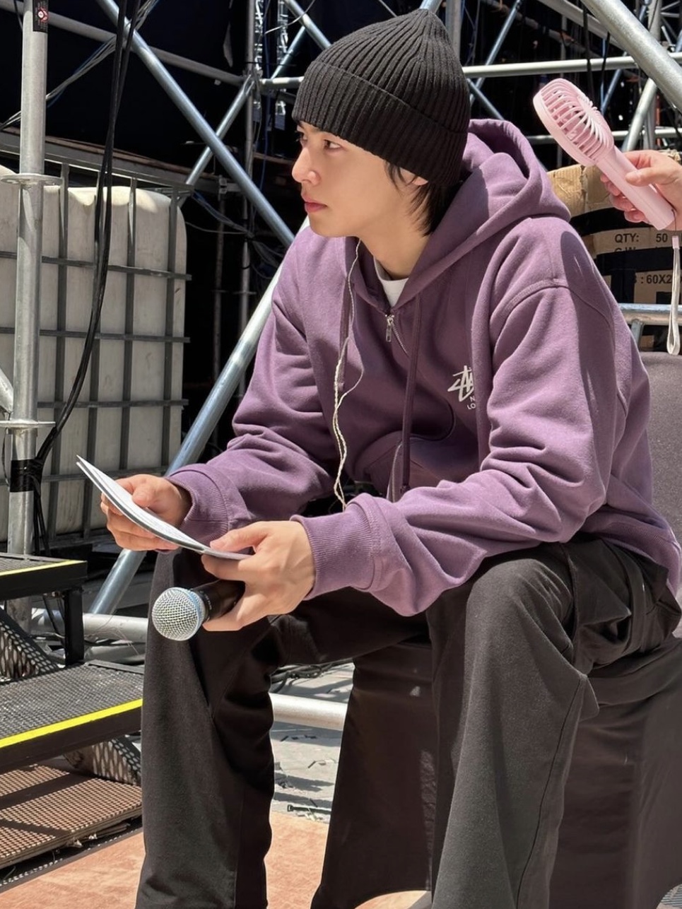 Stussy World Tour Zip Hoodie Grape 2023 착용 스타일