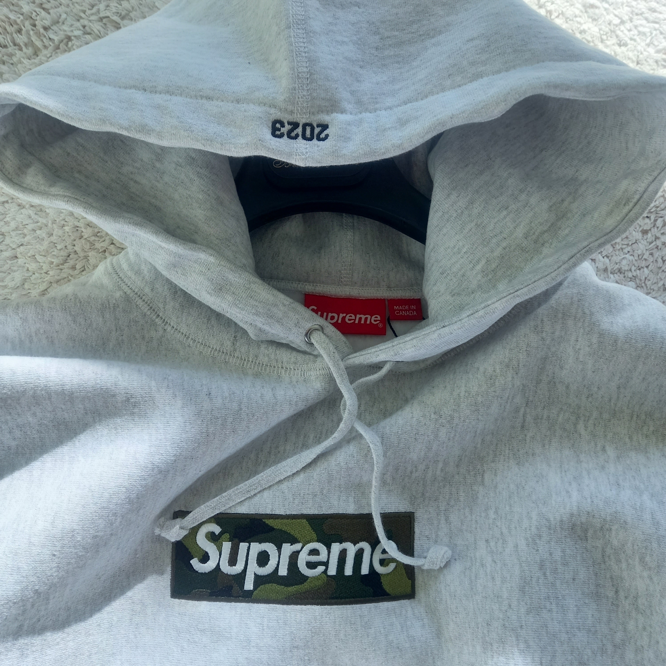 Supreme Box Logo Hooded Sweatshirt Ash Grey - 23FW 착용 스타일 - 1