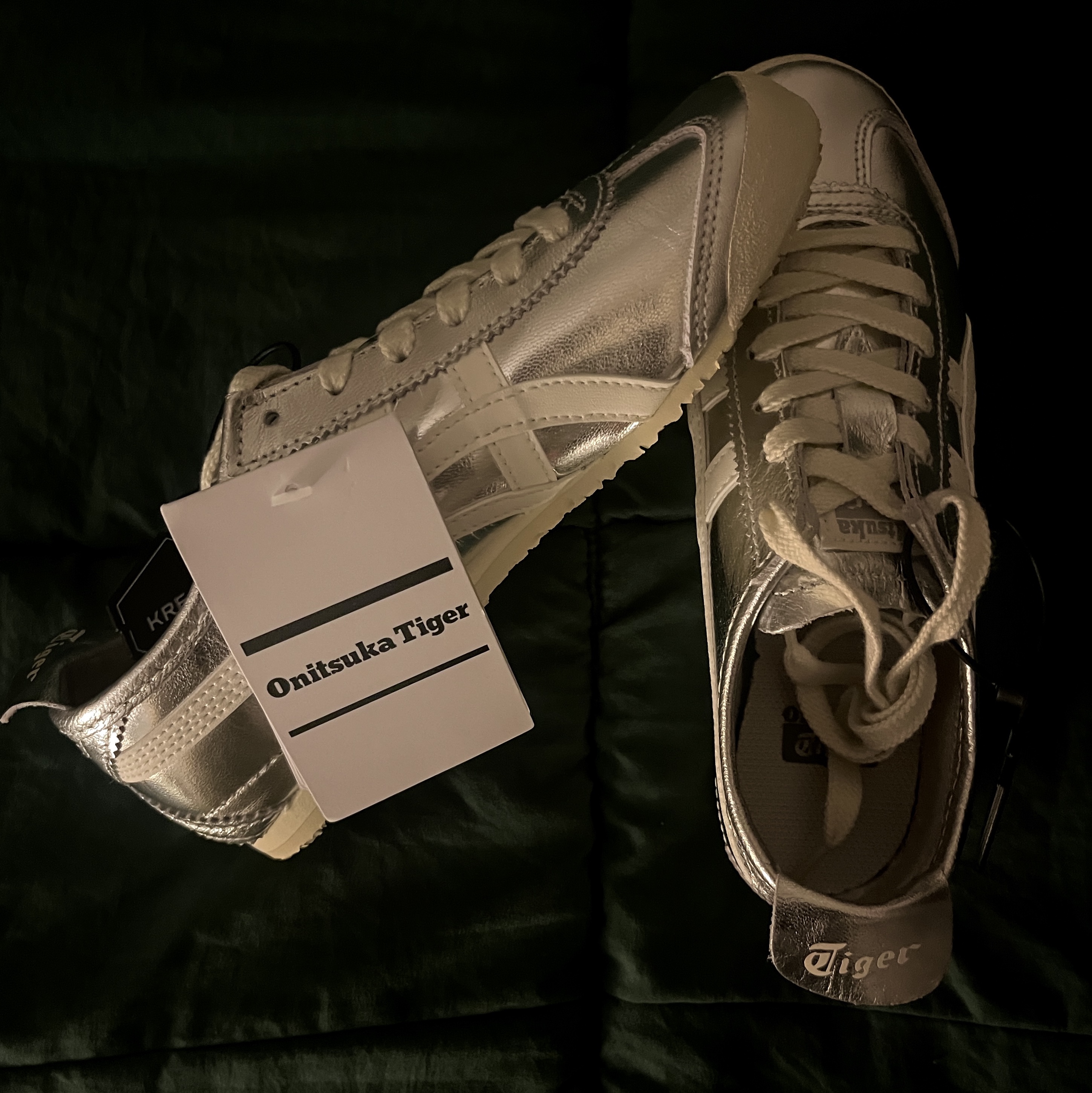 Onitsuka Tiger Mexico 66 White Silver 착용 스타일