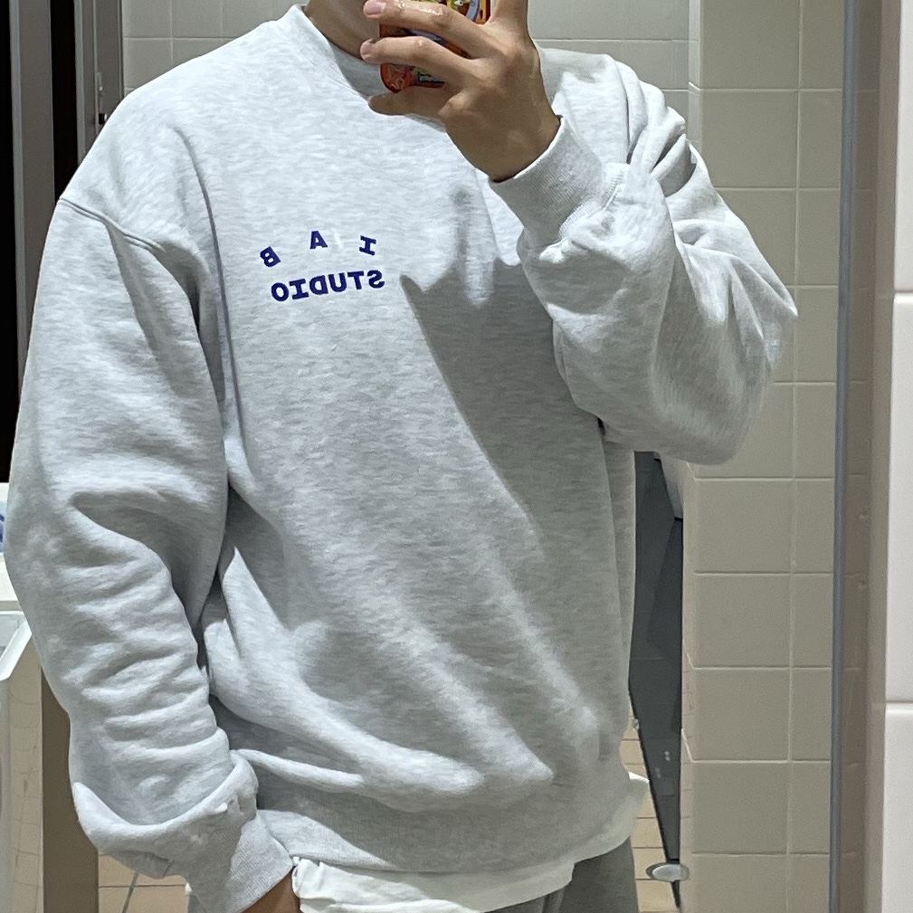 IAB Studio Sweatshirt Light Gray - 23FW 착용 스타일