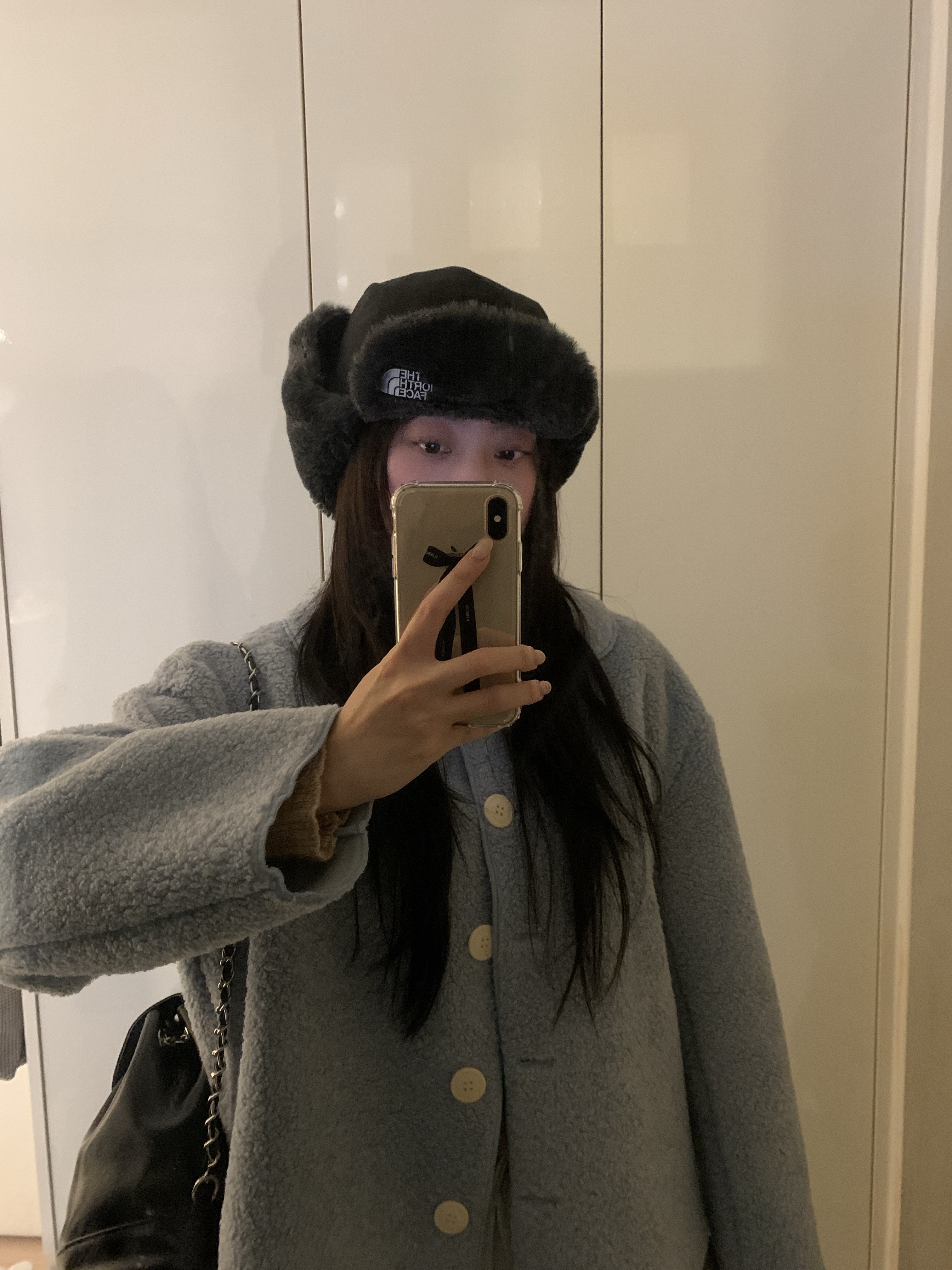 The North Face Expedition Earmuff Cap Black 착용 스타일