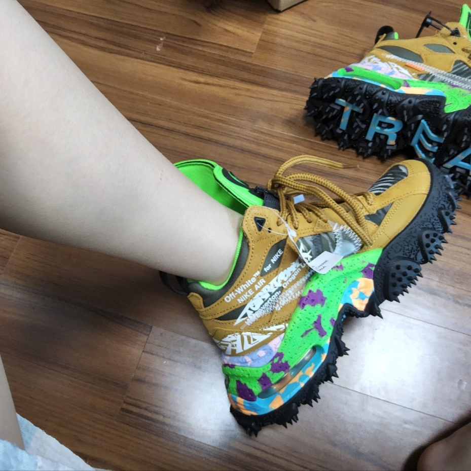 Nike x Off-White Terra Forma Wheat and Green Strike 착용 스타일 - 2