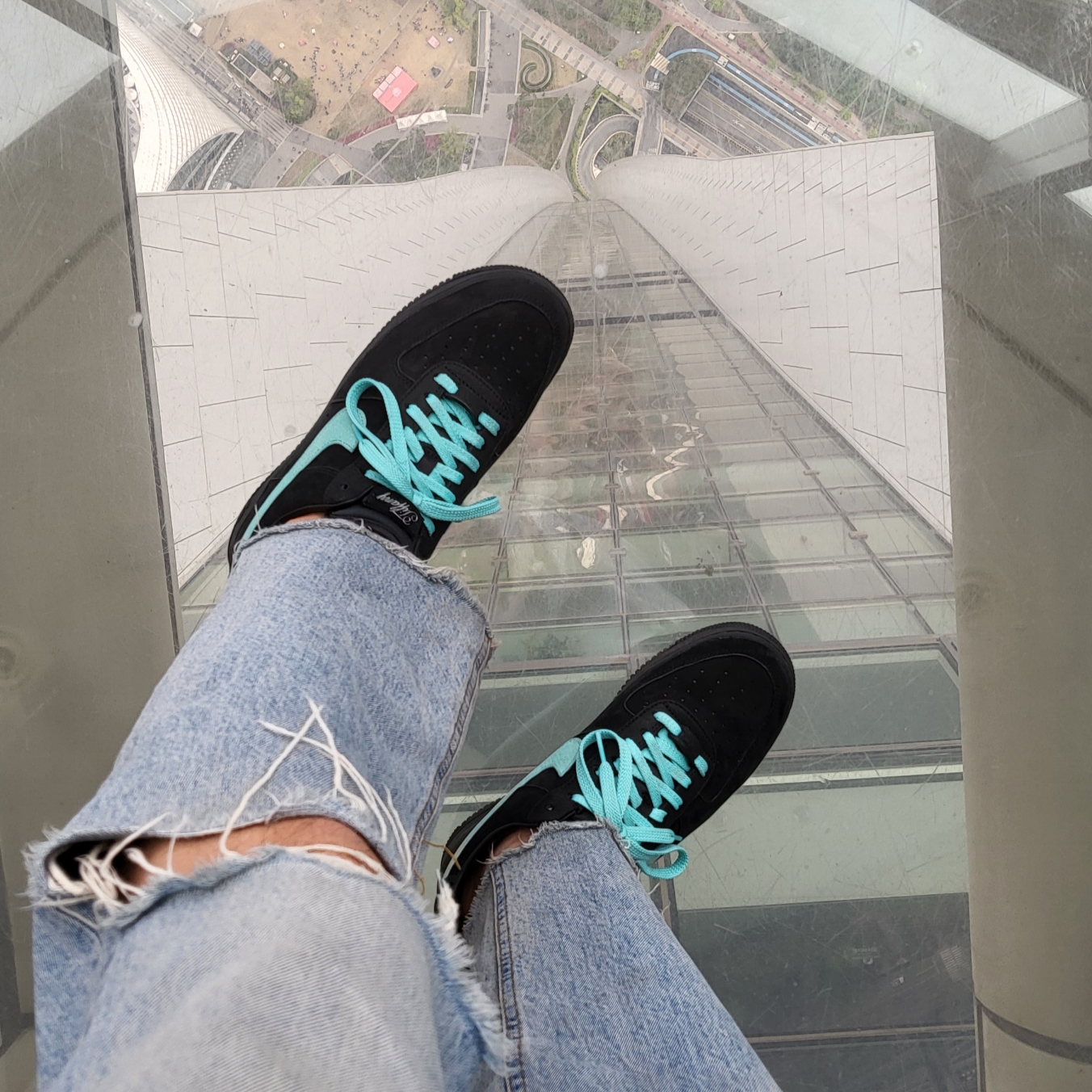 Nike x Tiffany & Co. Air Force 1 Low SP 1837 착용 스타일