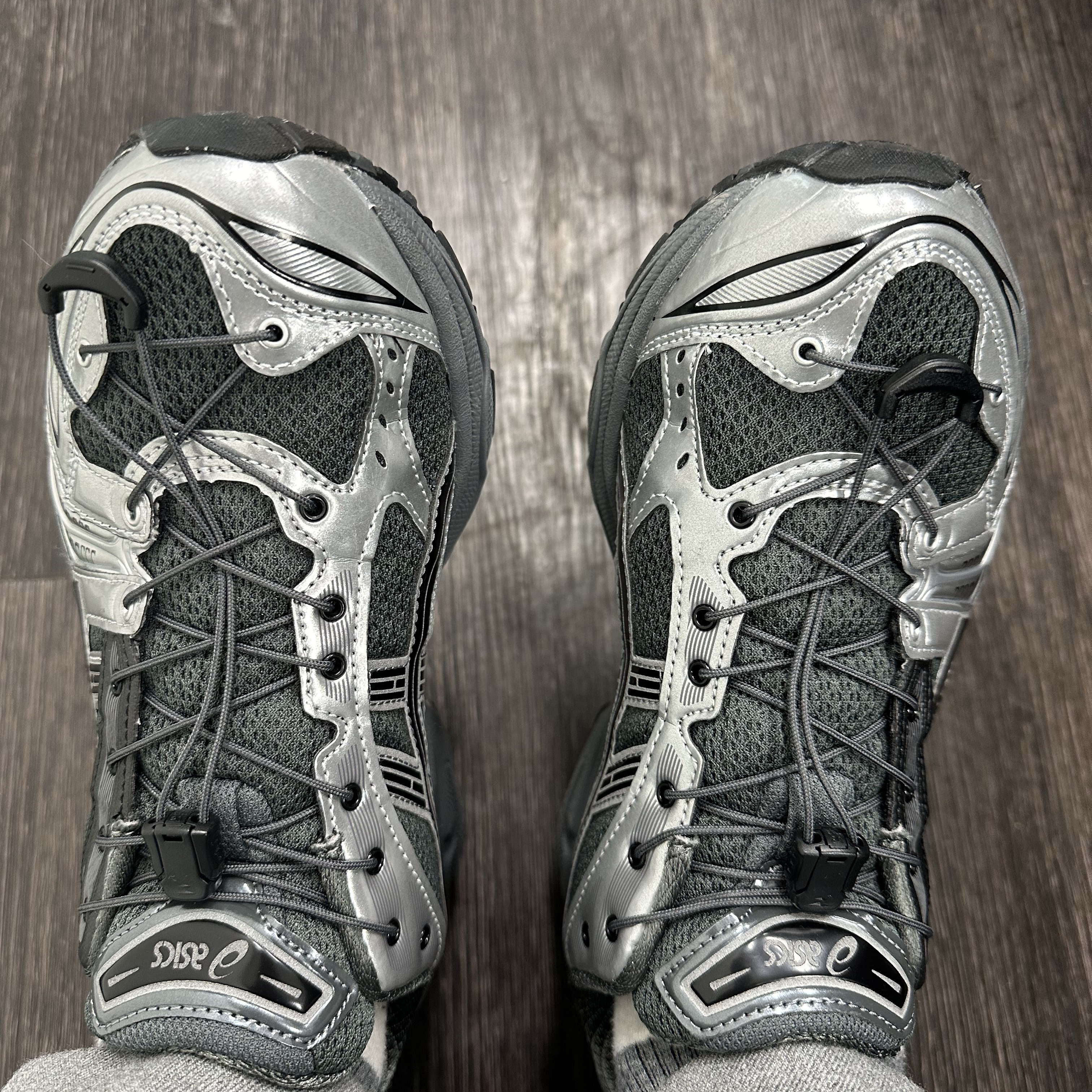 Asics x Unaffected Gel-Kayano 14 Silver Moon 착용 스타일 - 1