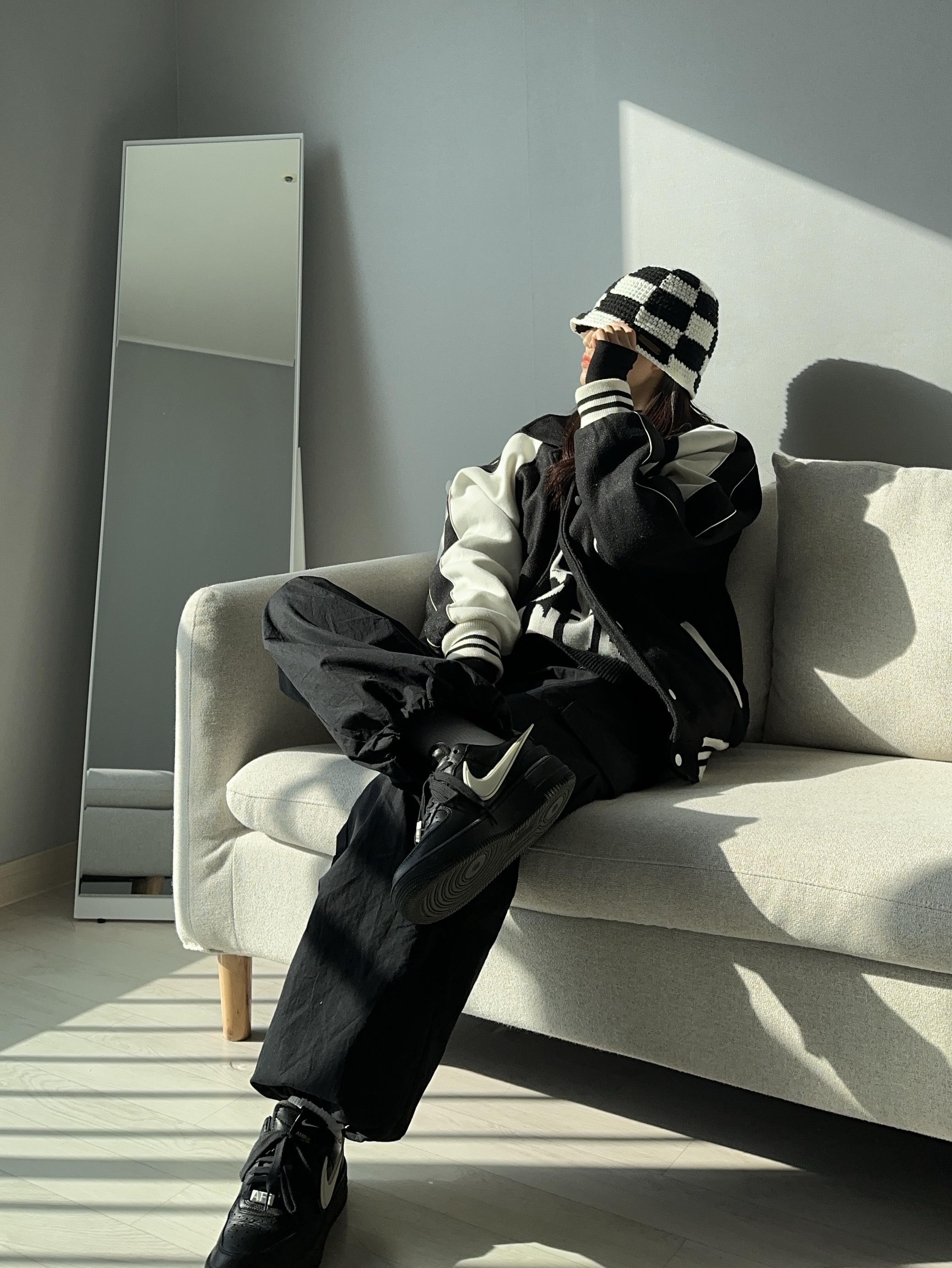 Nike x Ambush Air Force 1 Low SP Black, Stussy Stacked Sweater Vest Ivory 착용 스타일 - 1