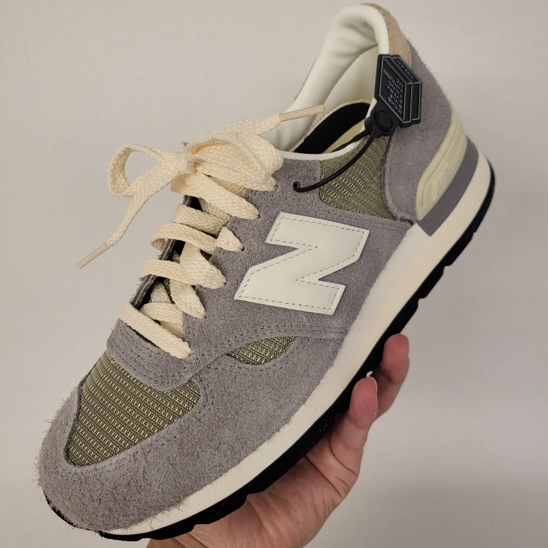 New Balance 990v1 Made in USA Marblehead Incense 착용 스타일 - 3