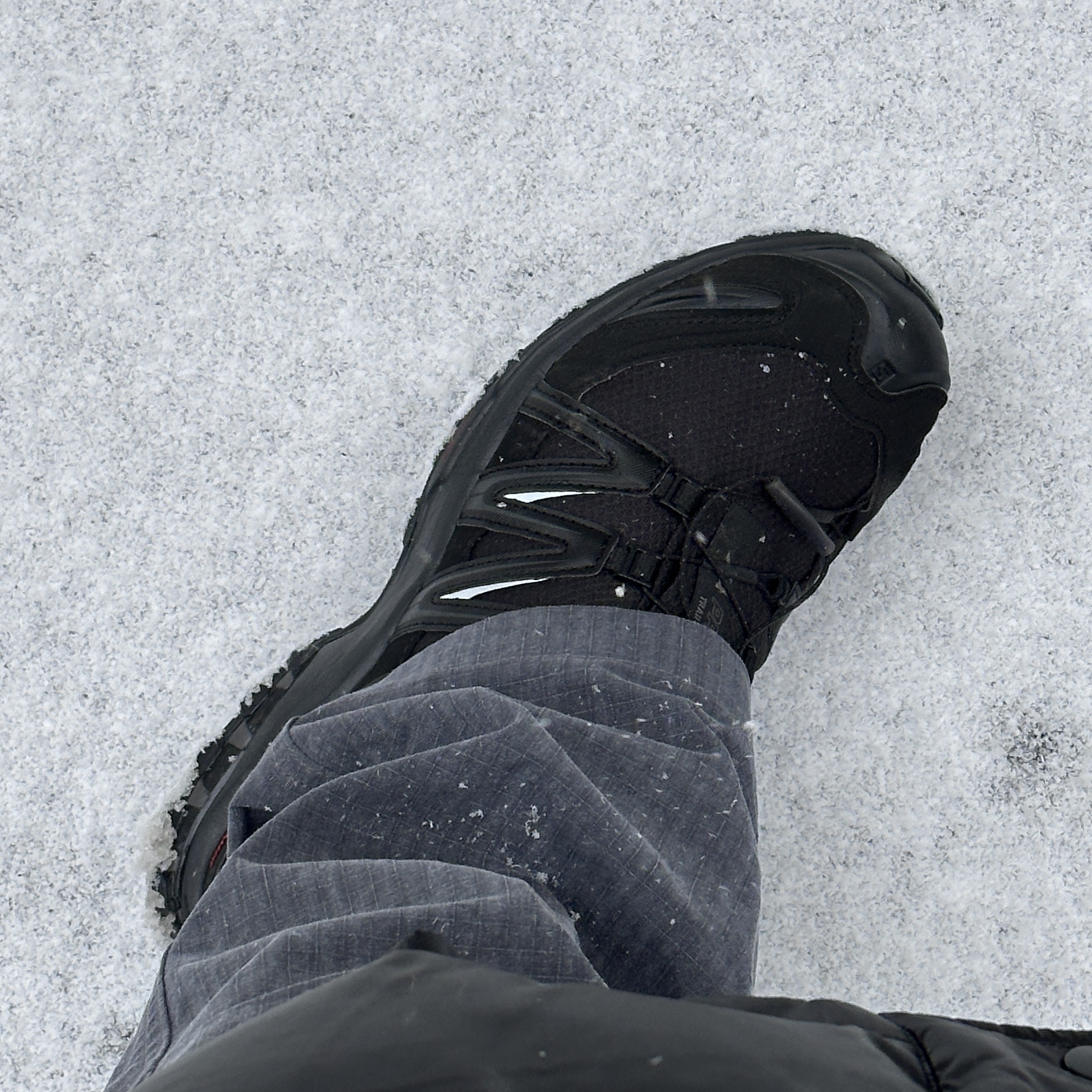 Salomon XA Pro 3D Black Magnet 착용 스타일