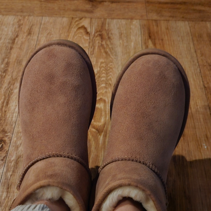 (W) UGG Classic Mini II Boots Chestnut 착용 스타일 - 2