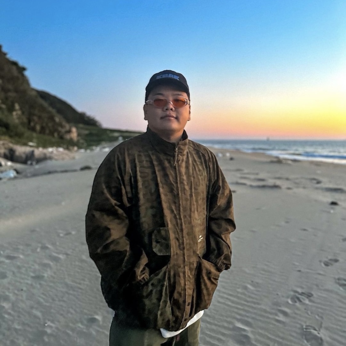 Palace x Engineered Garments Ripstop Washed Track Jacket Cheetah - 22FW 착용 스타일
