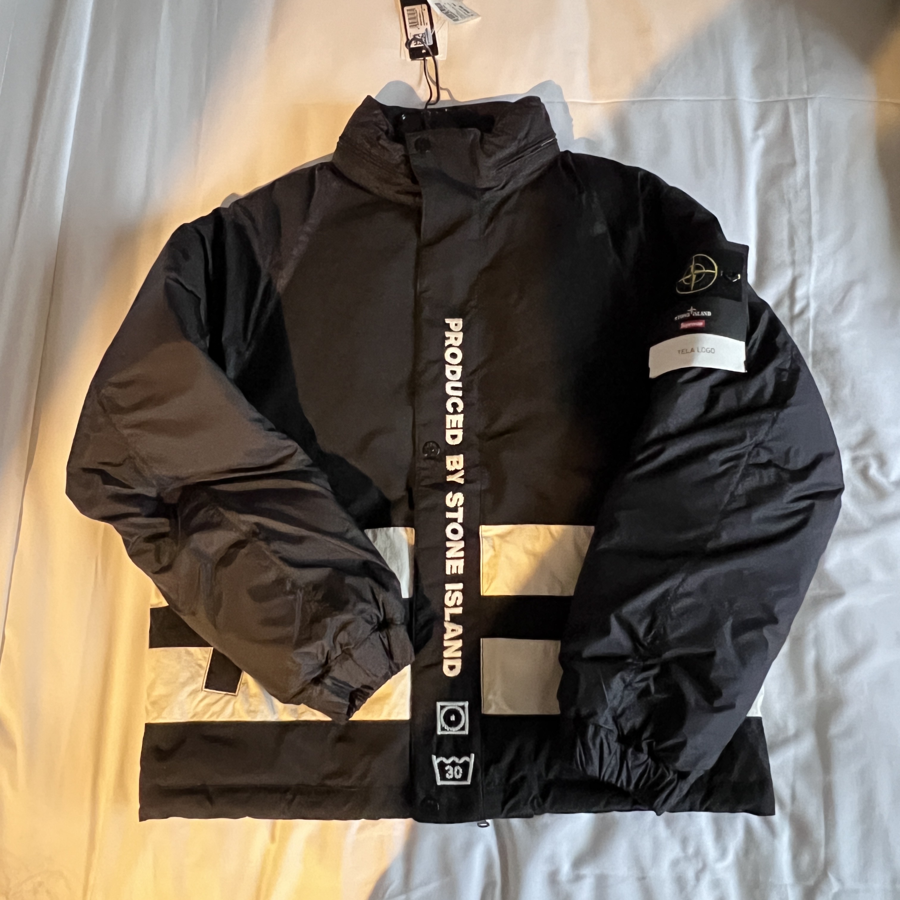 Supreme x Stone Island Reversible Down Puffer Jacket Black - 23FW 착용 스타일 - 3