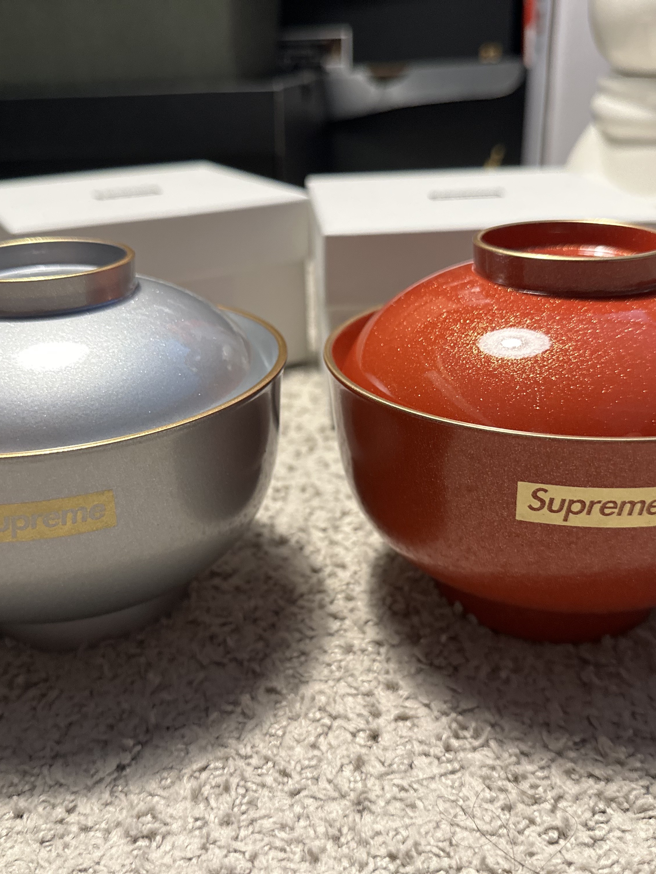 Supreme Zoni Glitter Bowl Silver - 23FW, Supreme Doughboy Cookie Jar White - 22FW 착용 스타일 - 8