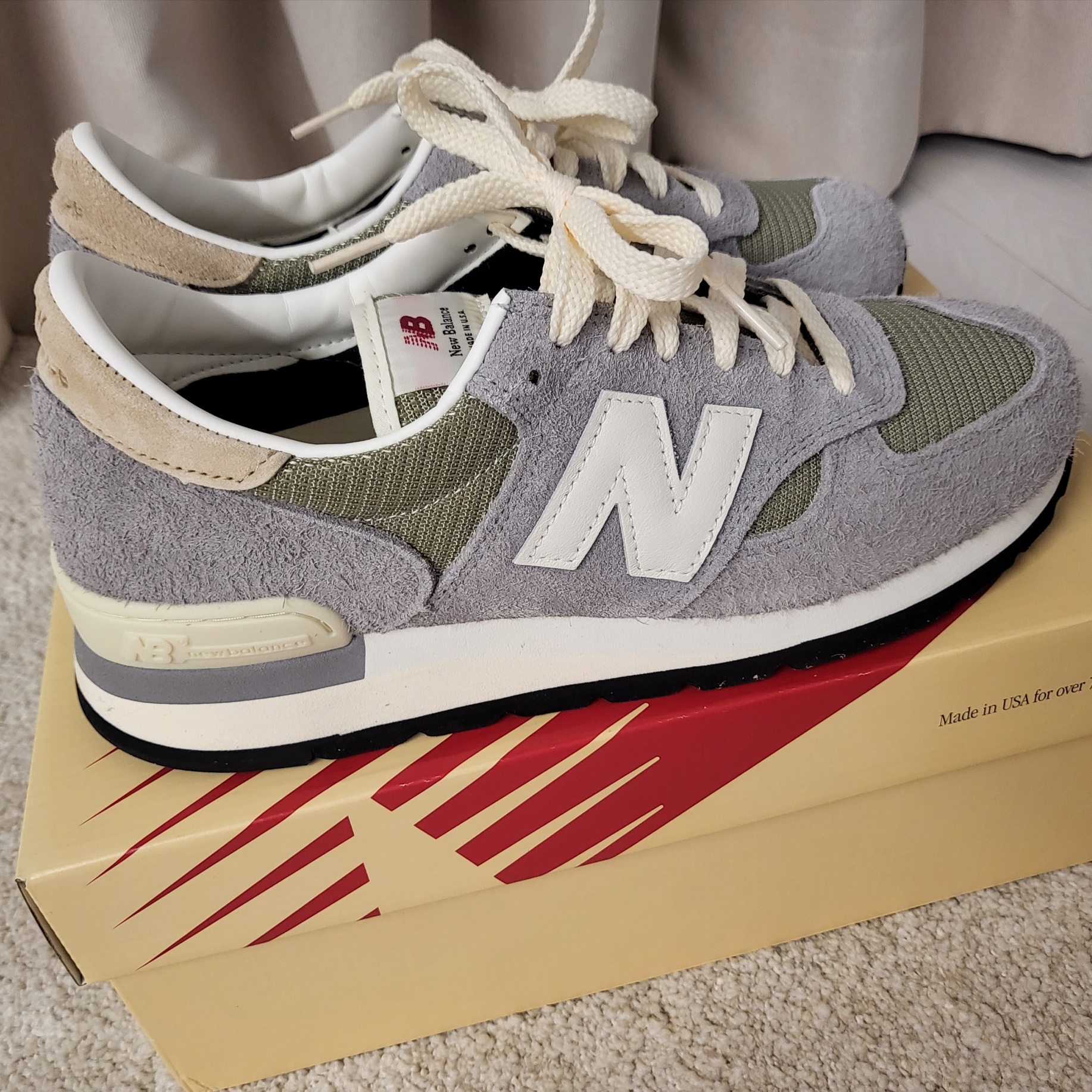 New Balance 990v1 Made in USA Marblehead Incense 착용 스타일 - 1
