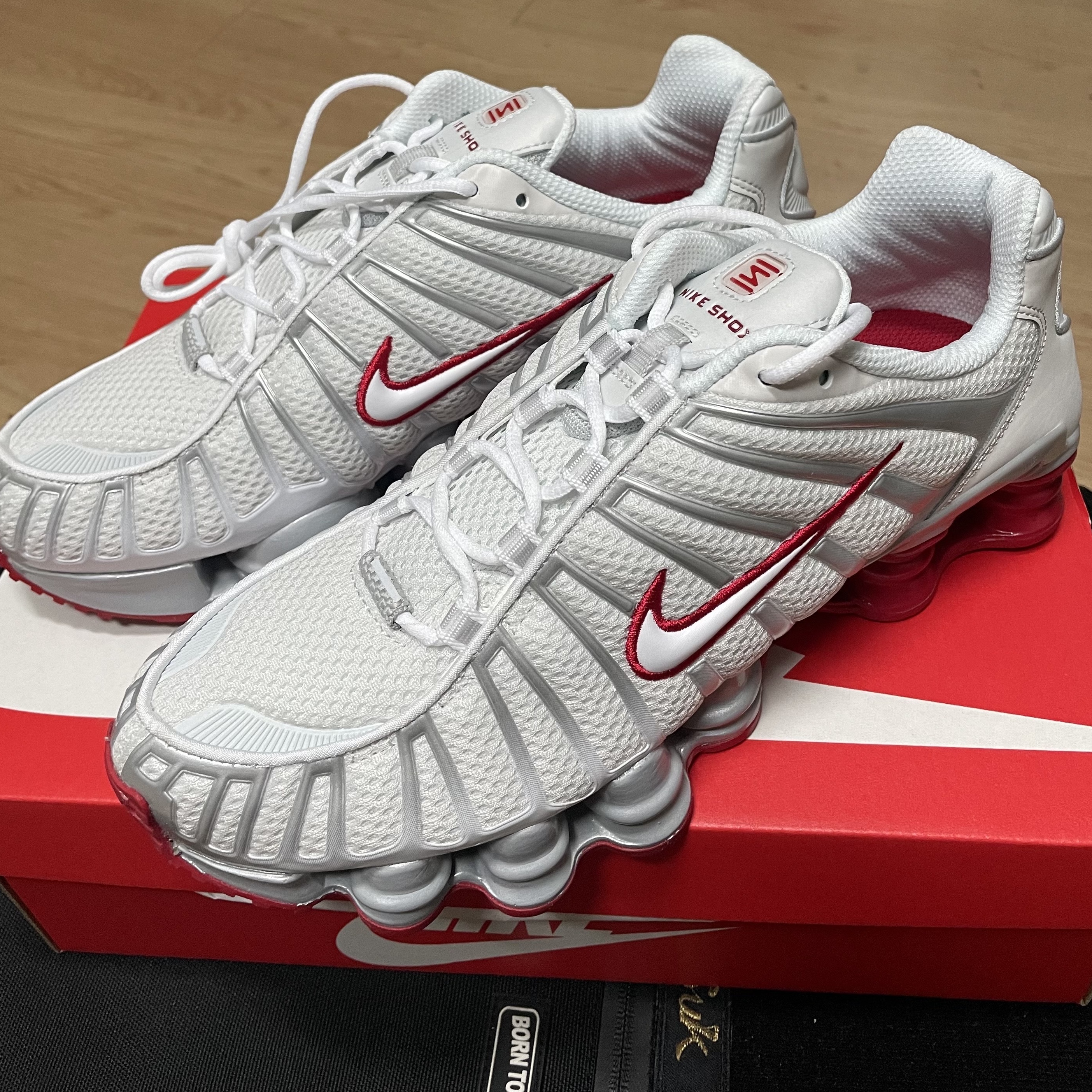 (W) Nike Shox TL Platinum Tint 착용 스타일