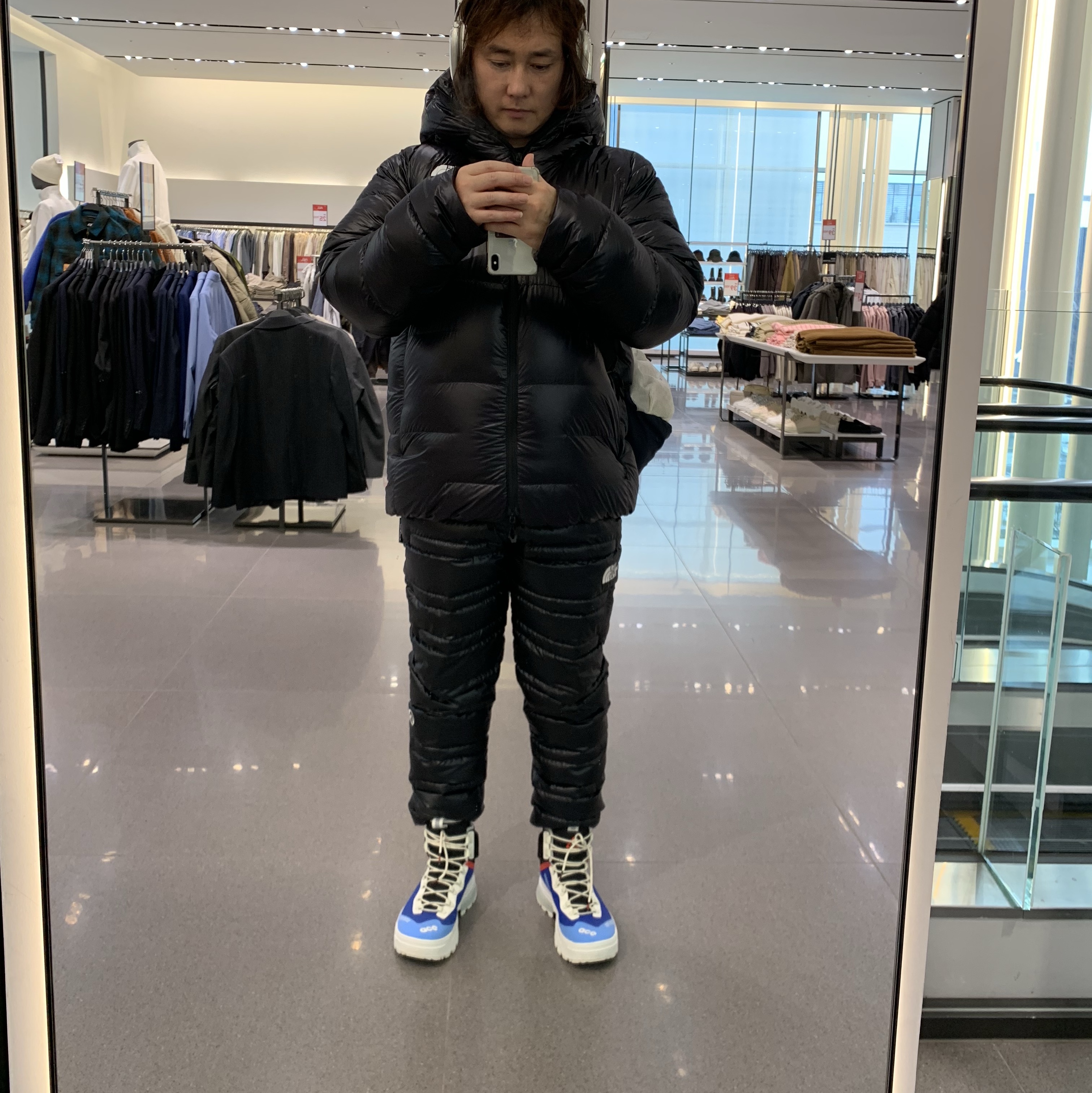 Nike ACG Air Zoom Gaiadome Gore-Tex Hyper Royal 착용 스타일