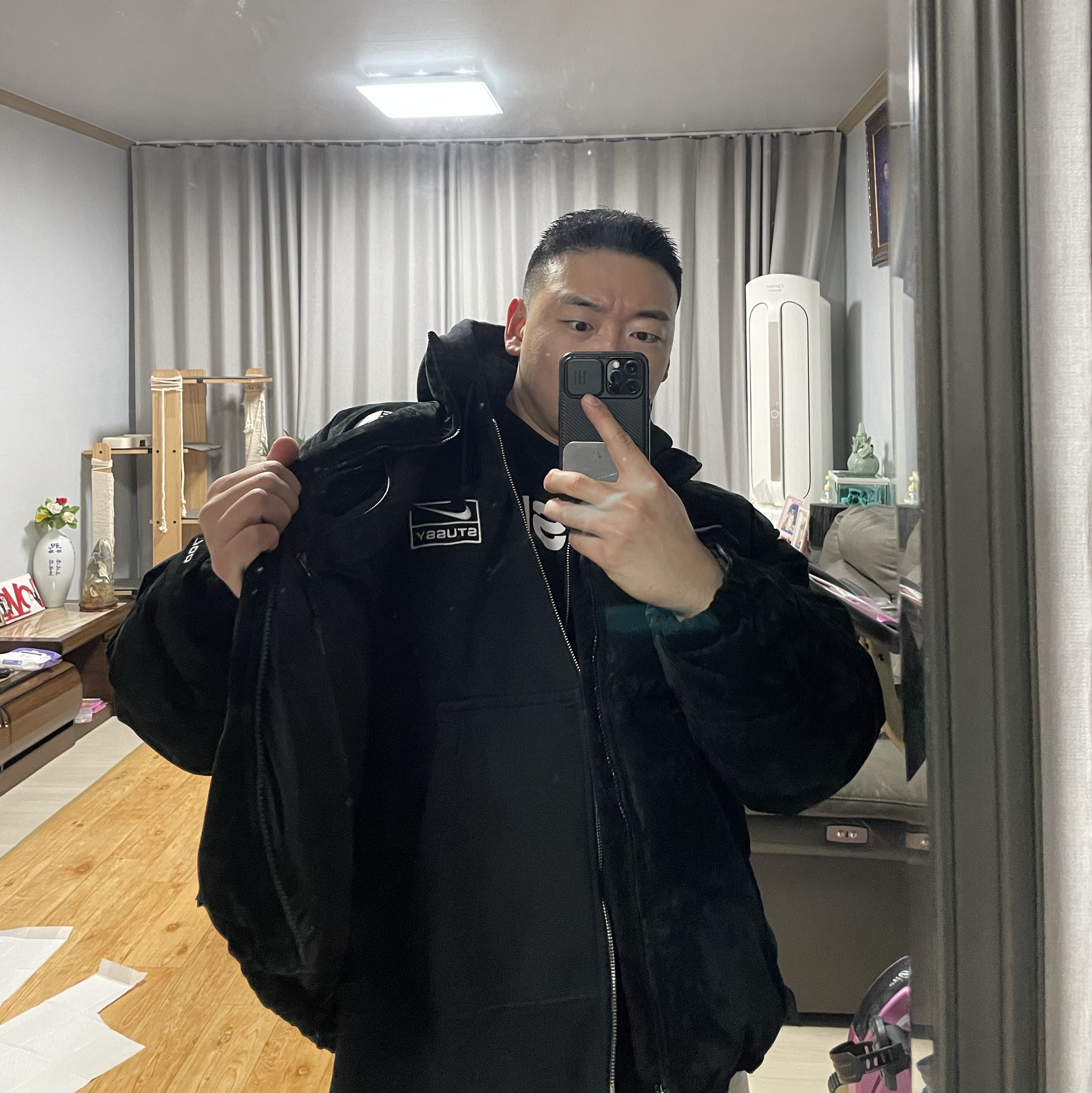 Nike x Stussy Full Zip Washed Fleece Hoodie Black (FJ9175-010), Supreme x The North Face Suede Nuptse Jacket Black - 23FW 착용 스타일