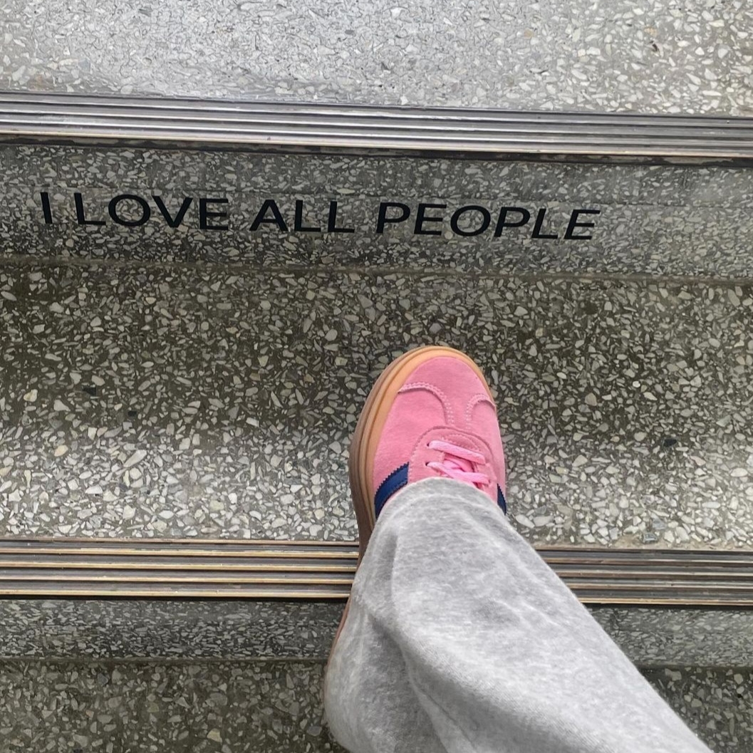 (W) Adidas Gazelle Bold Pink Glow Victory Blue 착용 스타일