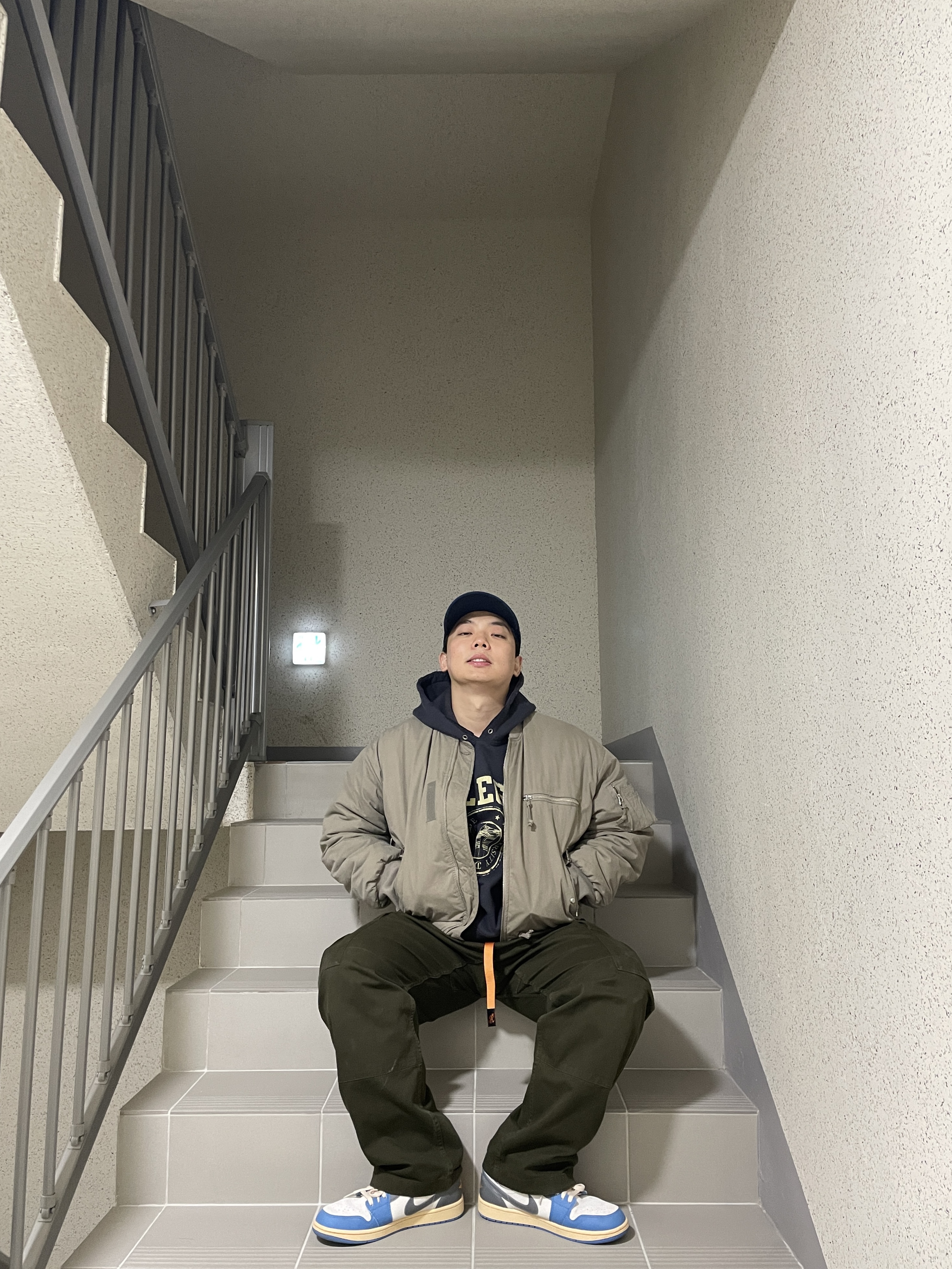 Jordan 1 Low SE Tokyo 96 착용 스타일 - 5