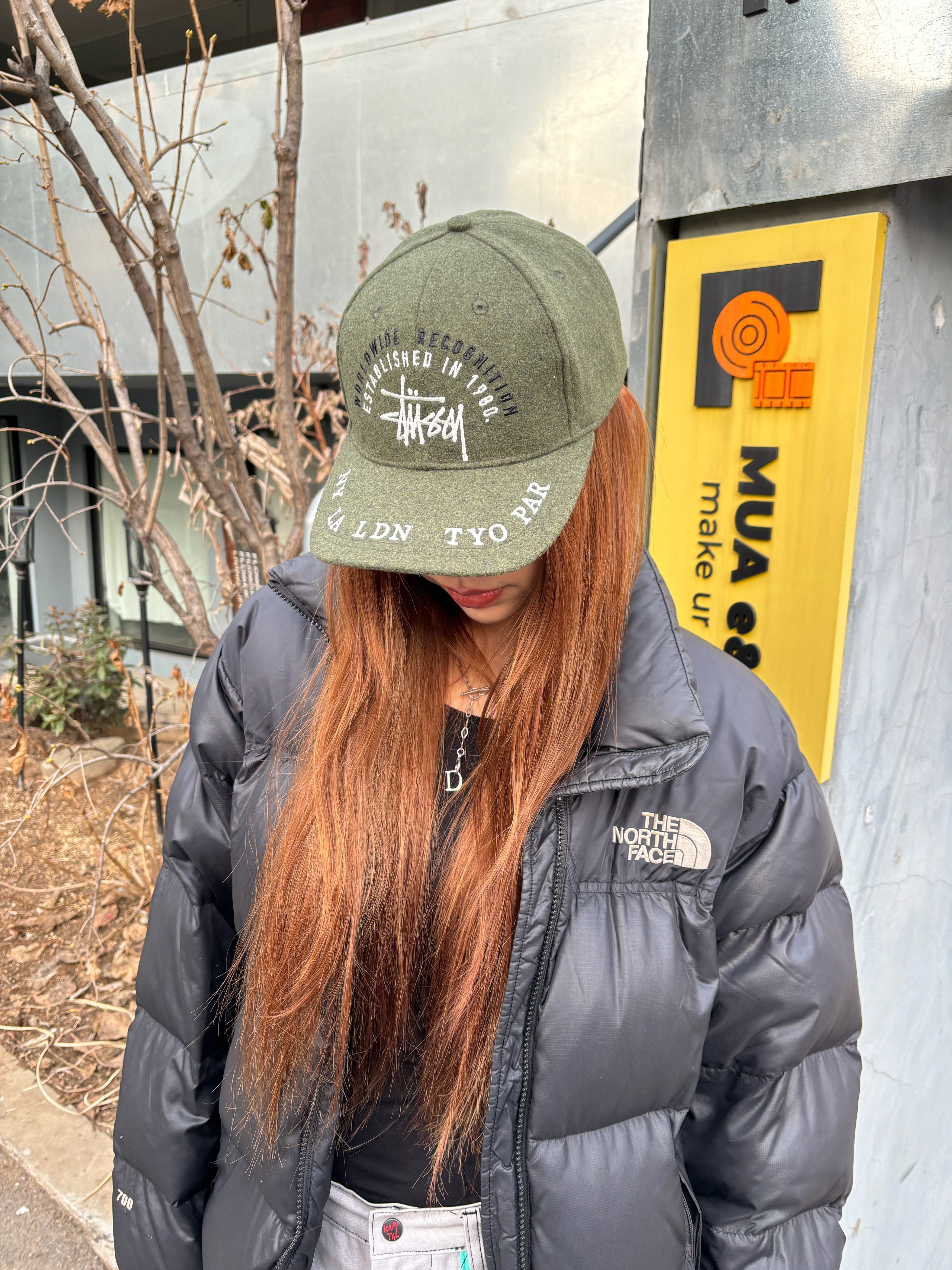 Stussy Worldwide Low Pro Cap Forest 착용 스타일 - 2