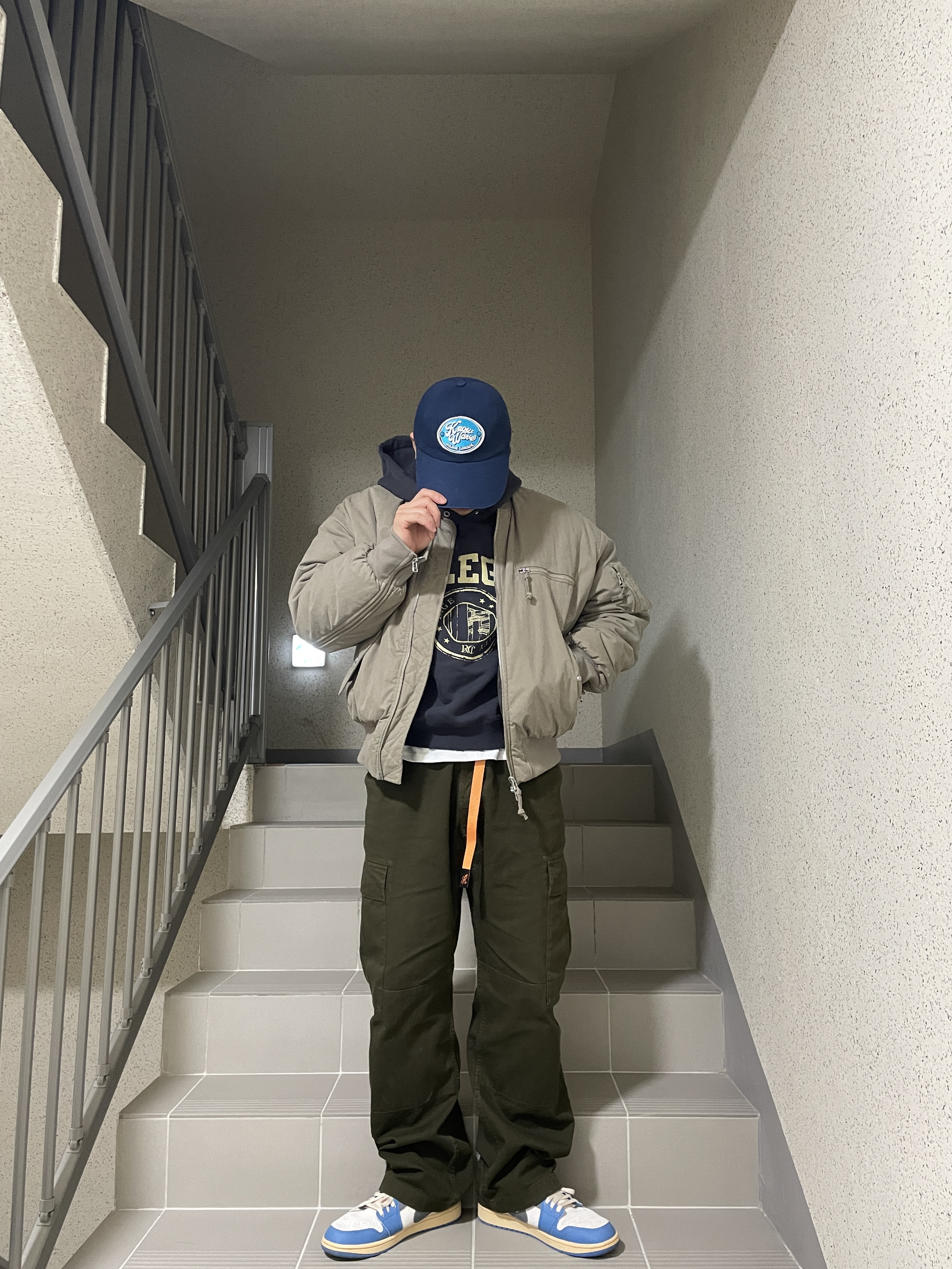 Jordan 1 Low SE Tokyo 96 착용 스타일 - 4