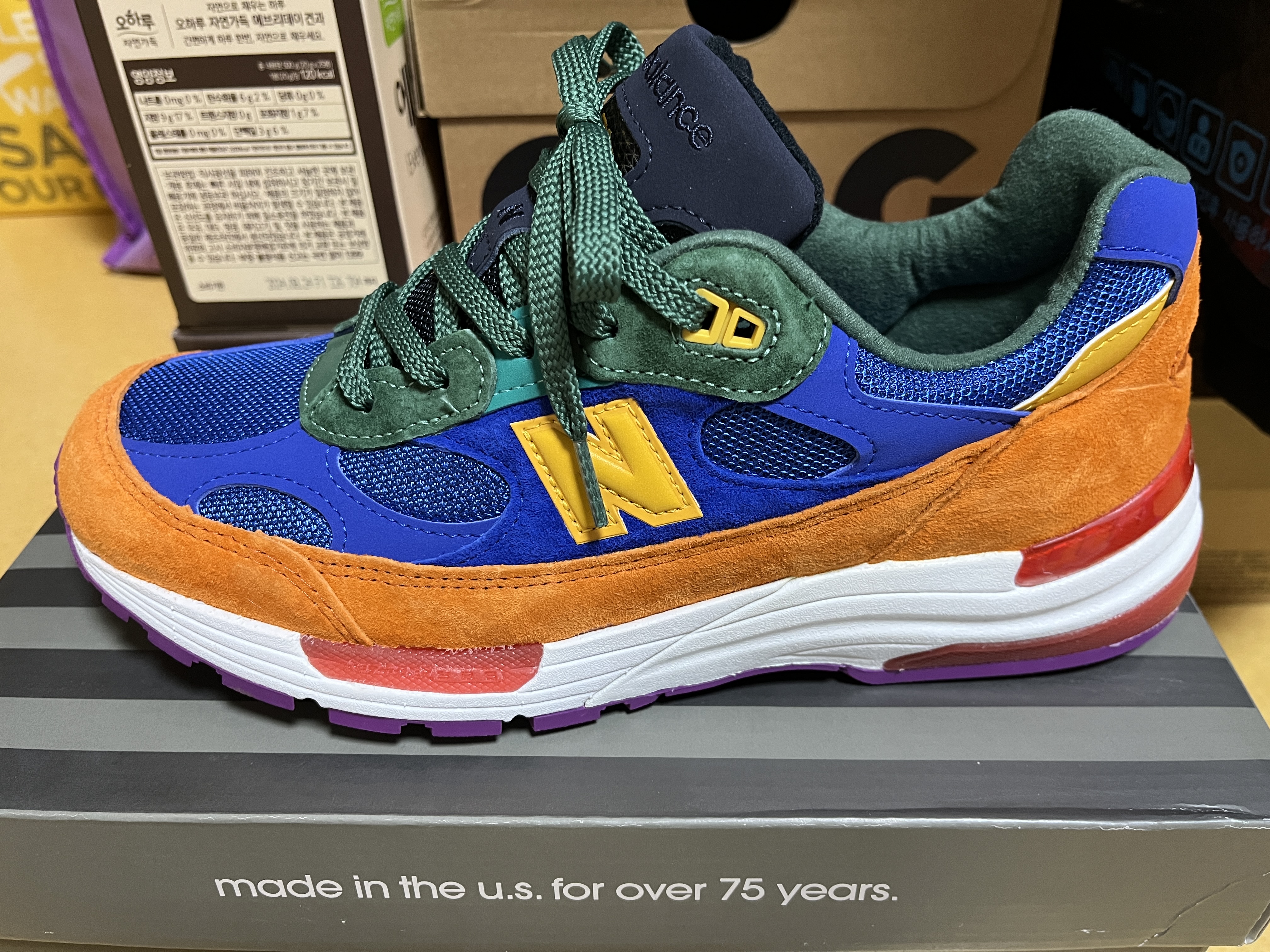 New Balance 992 Made in USA Multi-Color 착용 스타일