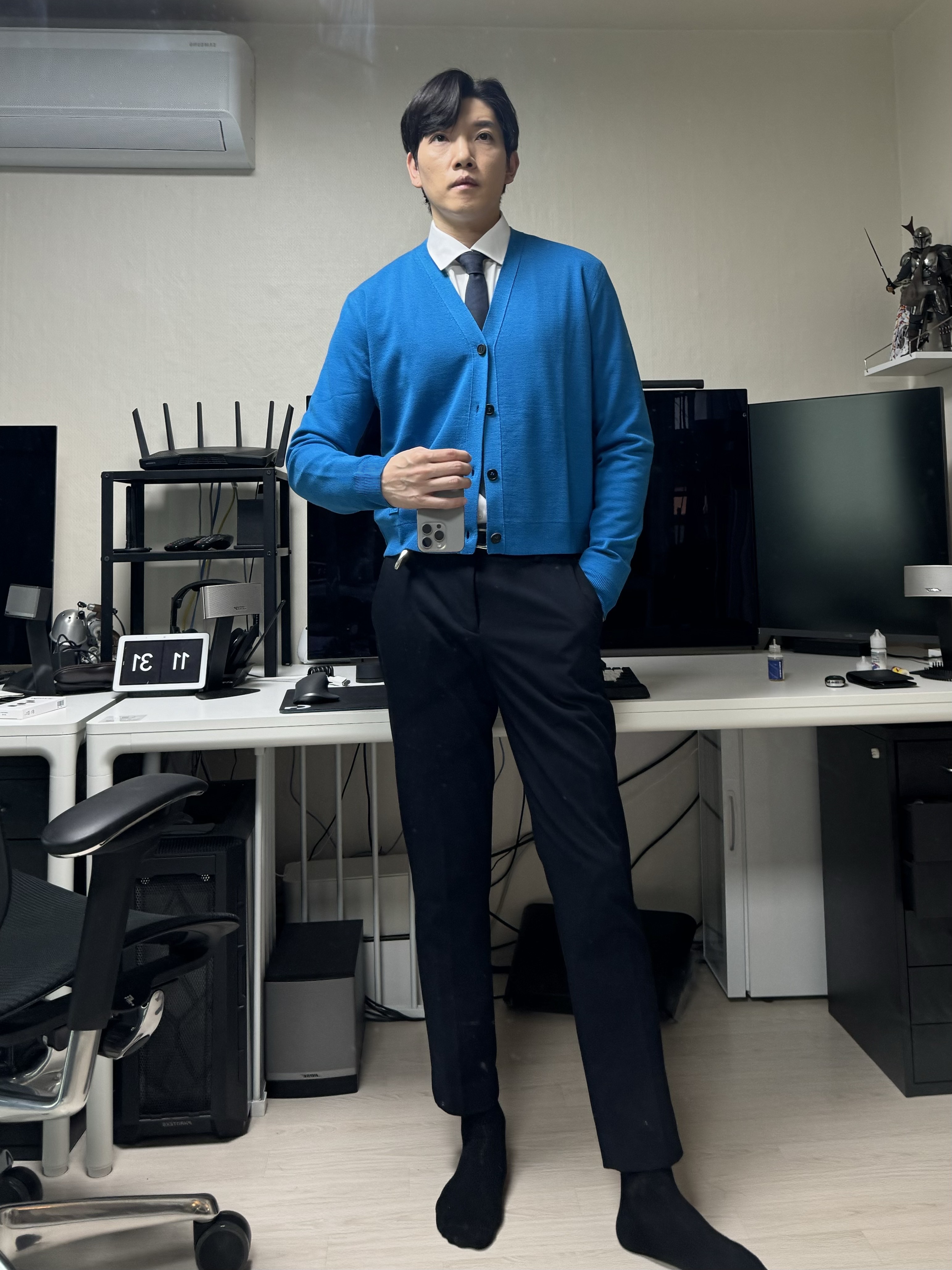 Thom Browne Super 120S Twill Necktie Navy, Our Legacy Belt 2cm Leather Black 착용 스타일 - 2