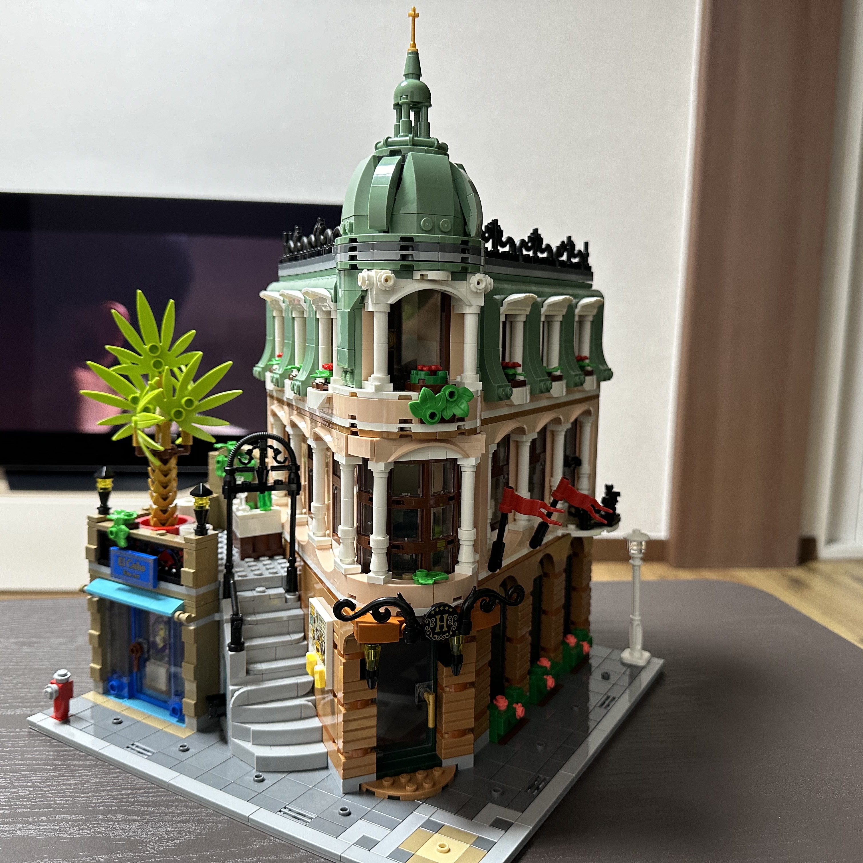 Lego Boutique Hotel 착용 스타일 - 1