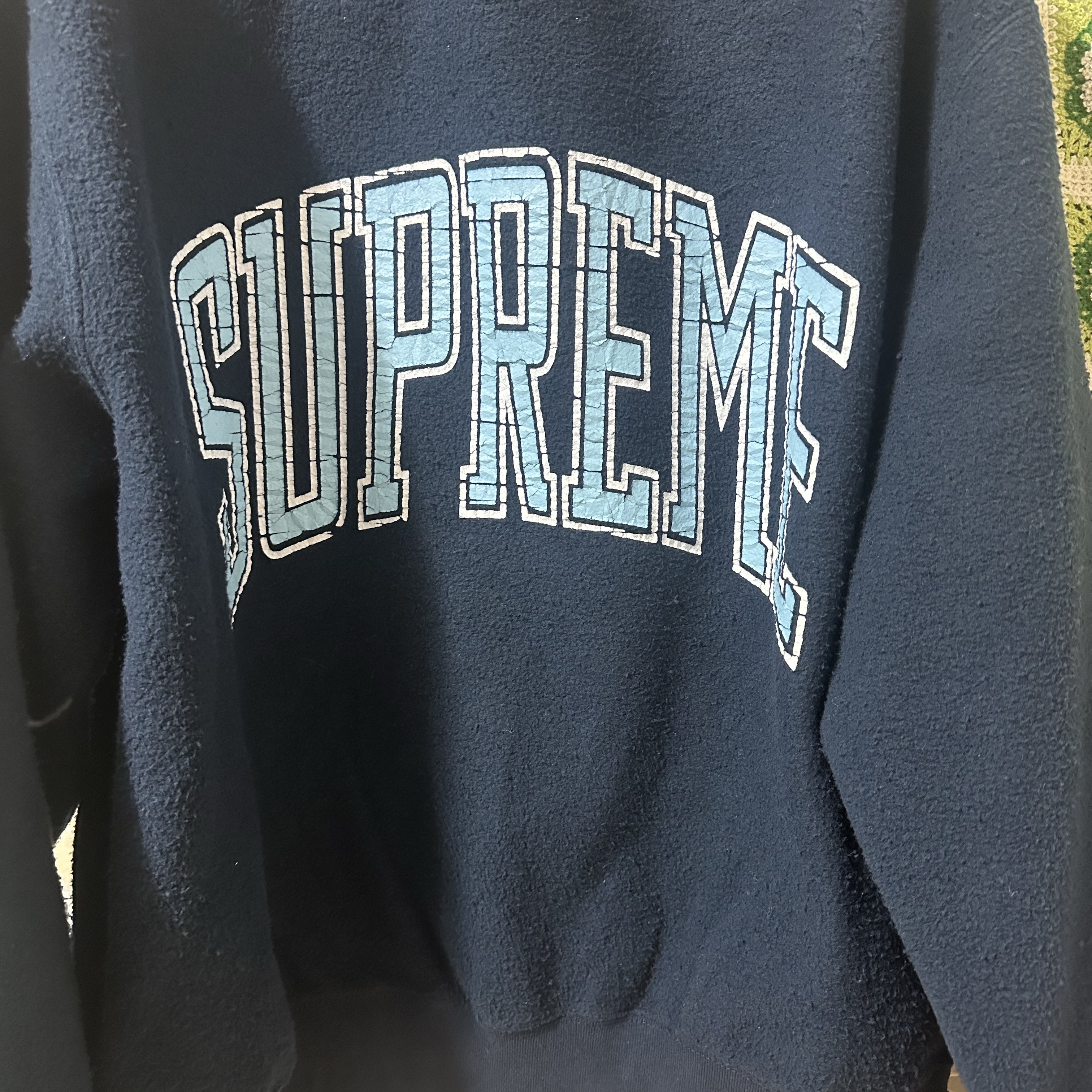Supreme Inside Out Crewneck Navy - 23FW 착용 스타일