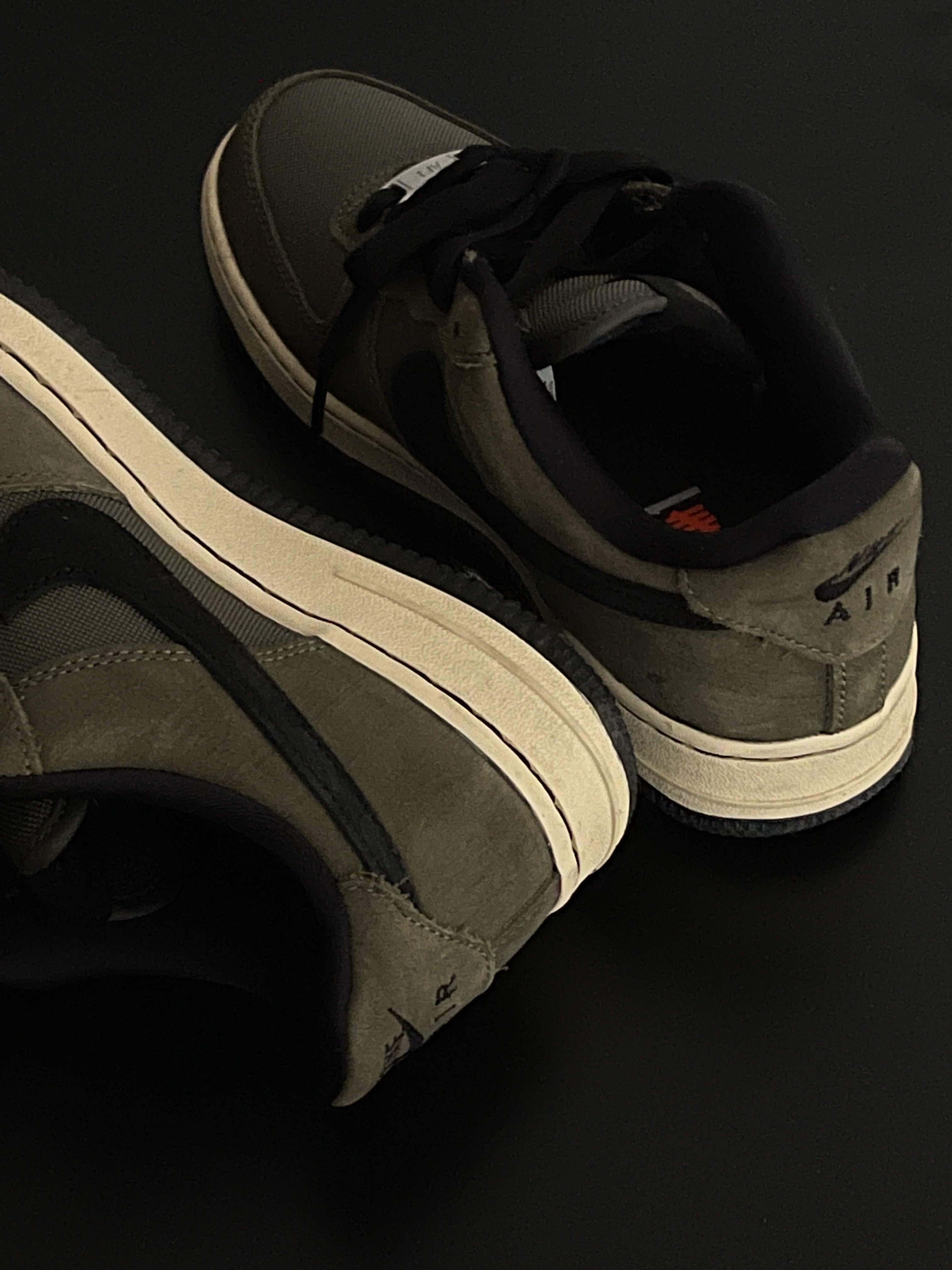 Nike x Undefeated Air Force 1 Low SP Ballistic 착용 스타일