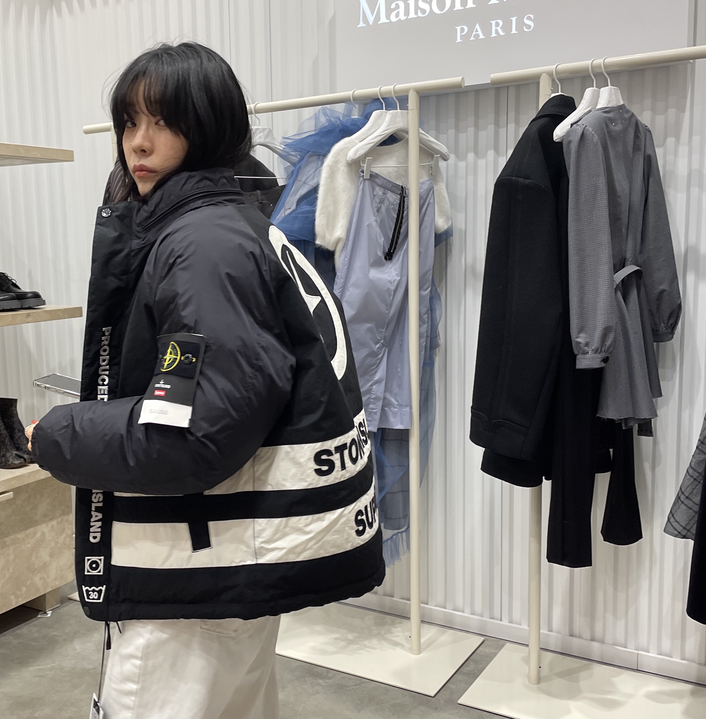 Supreme x Stone Island Reversible Down Puffer Jacket Black - 23FW 착용 스타일 - 1