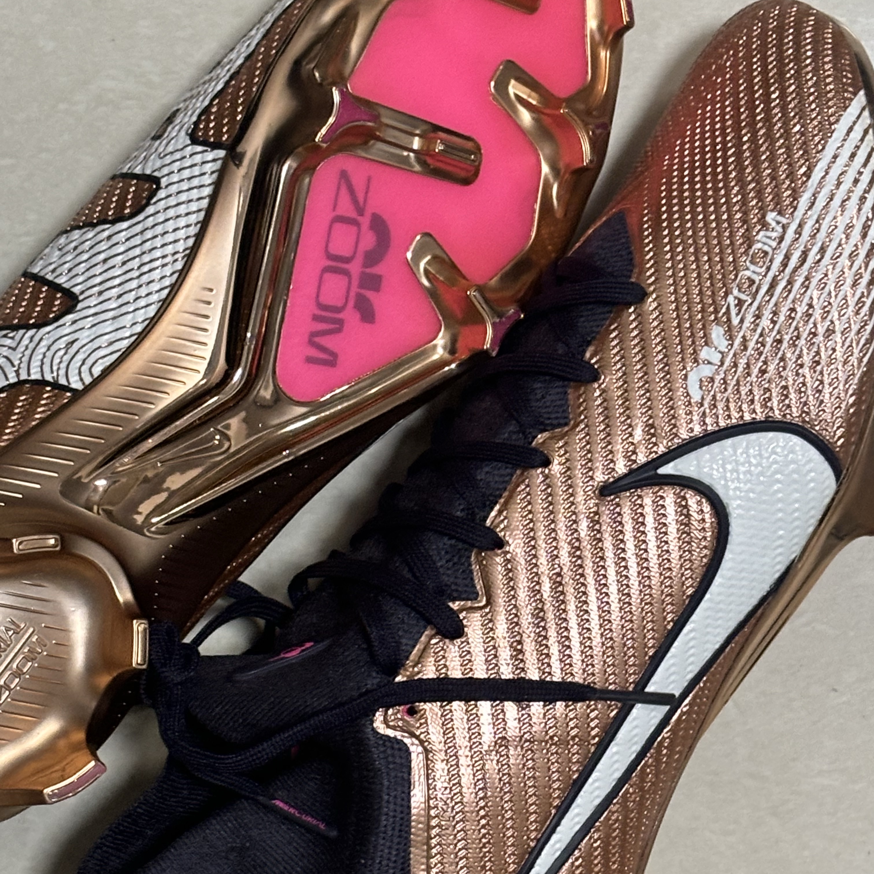 Nike Zoom Mercurial Superfly 9 Elite FG Metallic Copper 착용 스타일