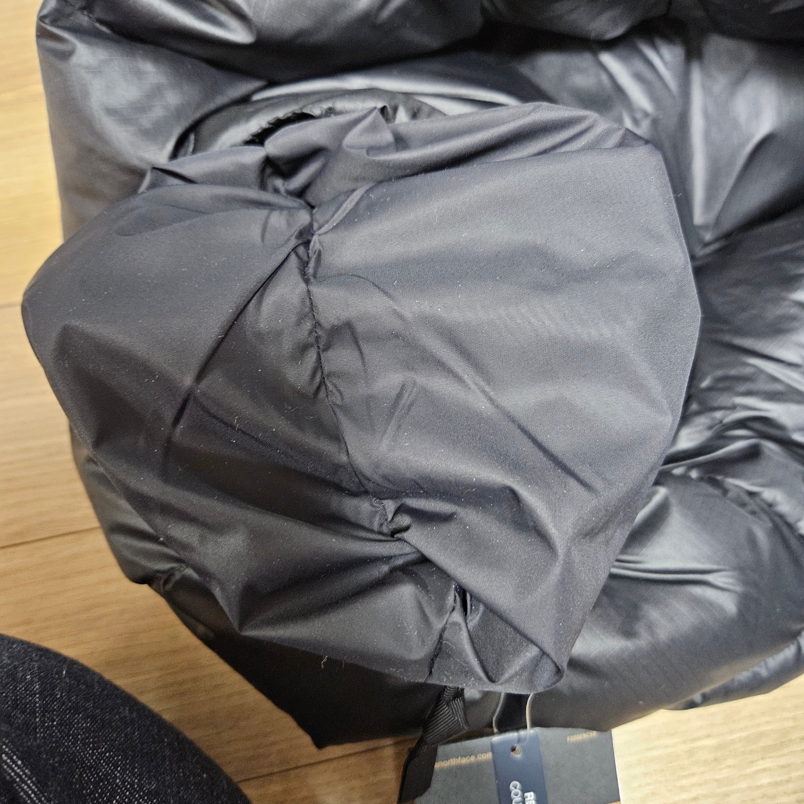 The North Face 1996 Retro Nuptse Down Jacket TNF Black 착용 스타일 - 4