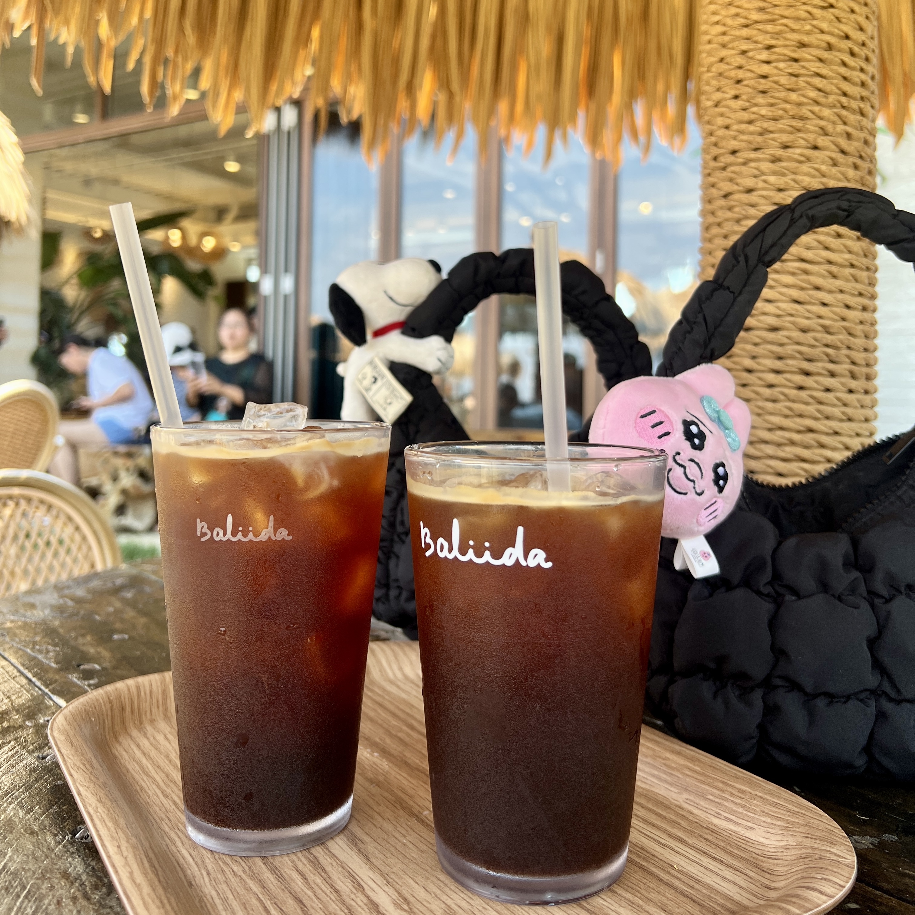 COS Quilted Micro Bag Black 착용 스타일