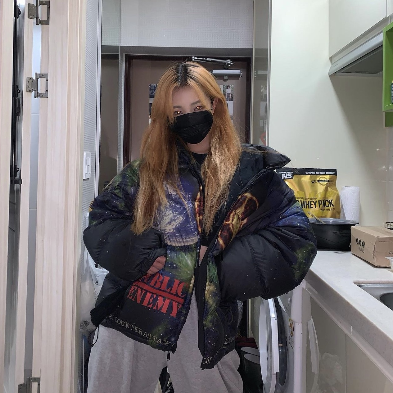 Supreme x Undercover Public Enemy Puffy Jacket Multi-Color - 18SS 착용 스타일 - 2