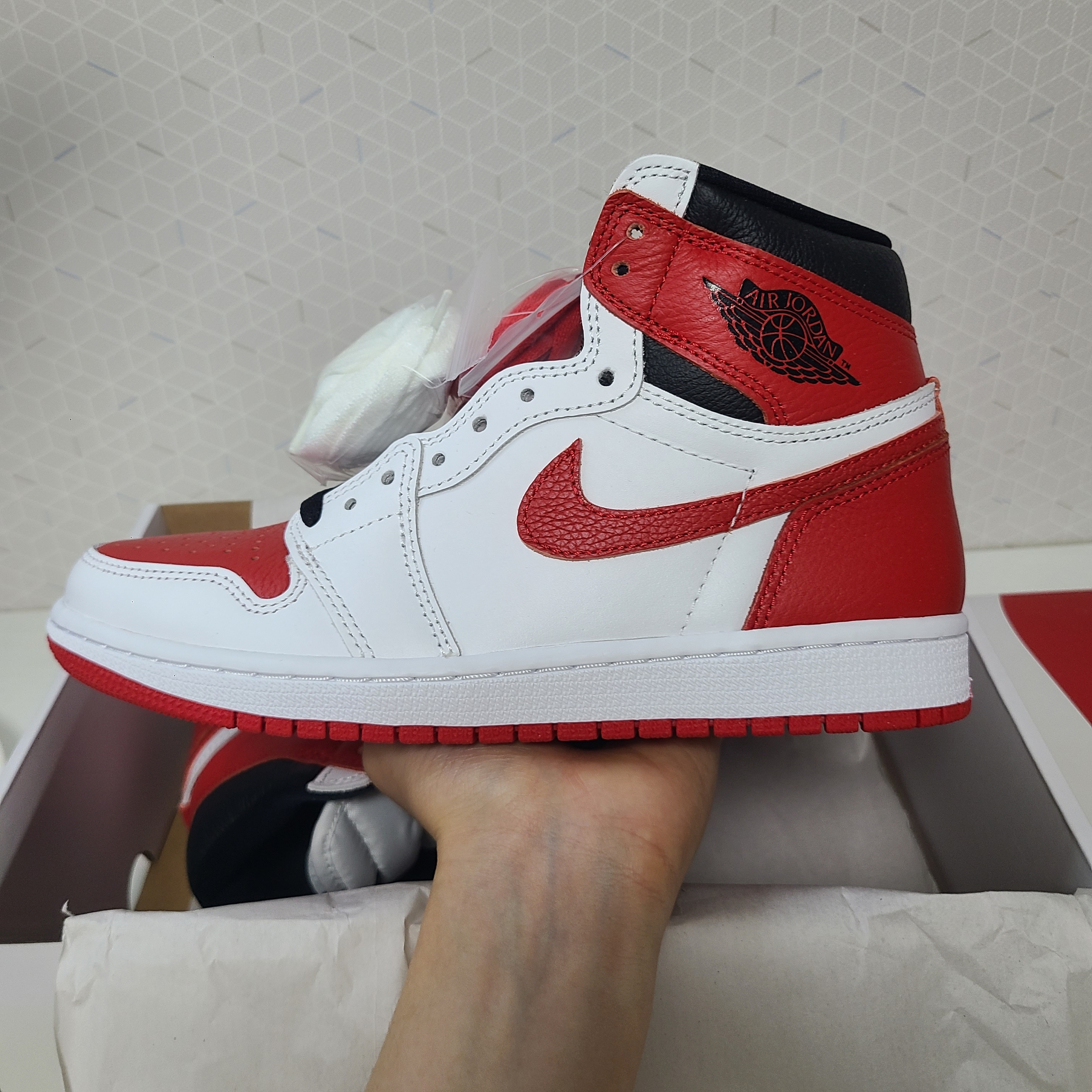 Jordan 1 Retro High OG Heritage 착용 스타일 - 3