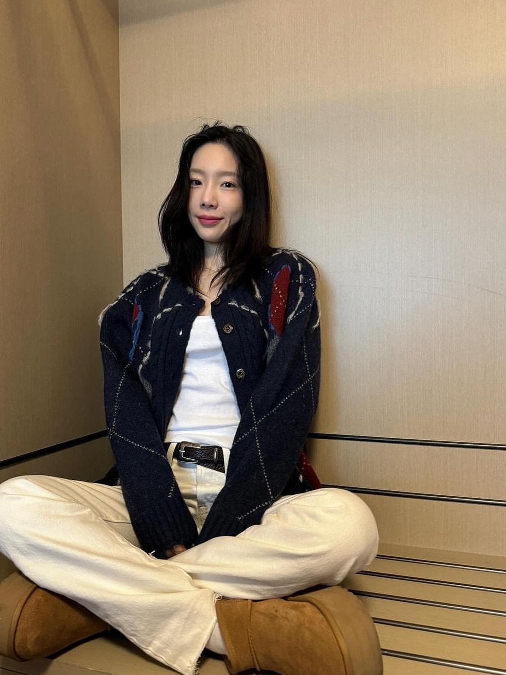Thevinylhouse Corduroy Pants Ivory, Porta Women Wave Quilted Padded Pants Ivory 착용 스타일 - 5
