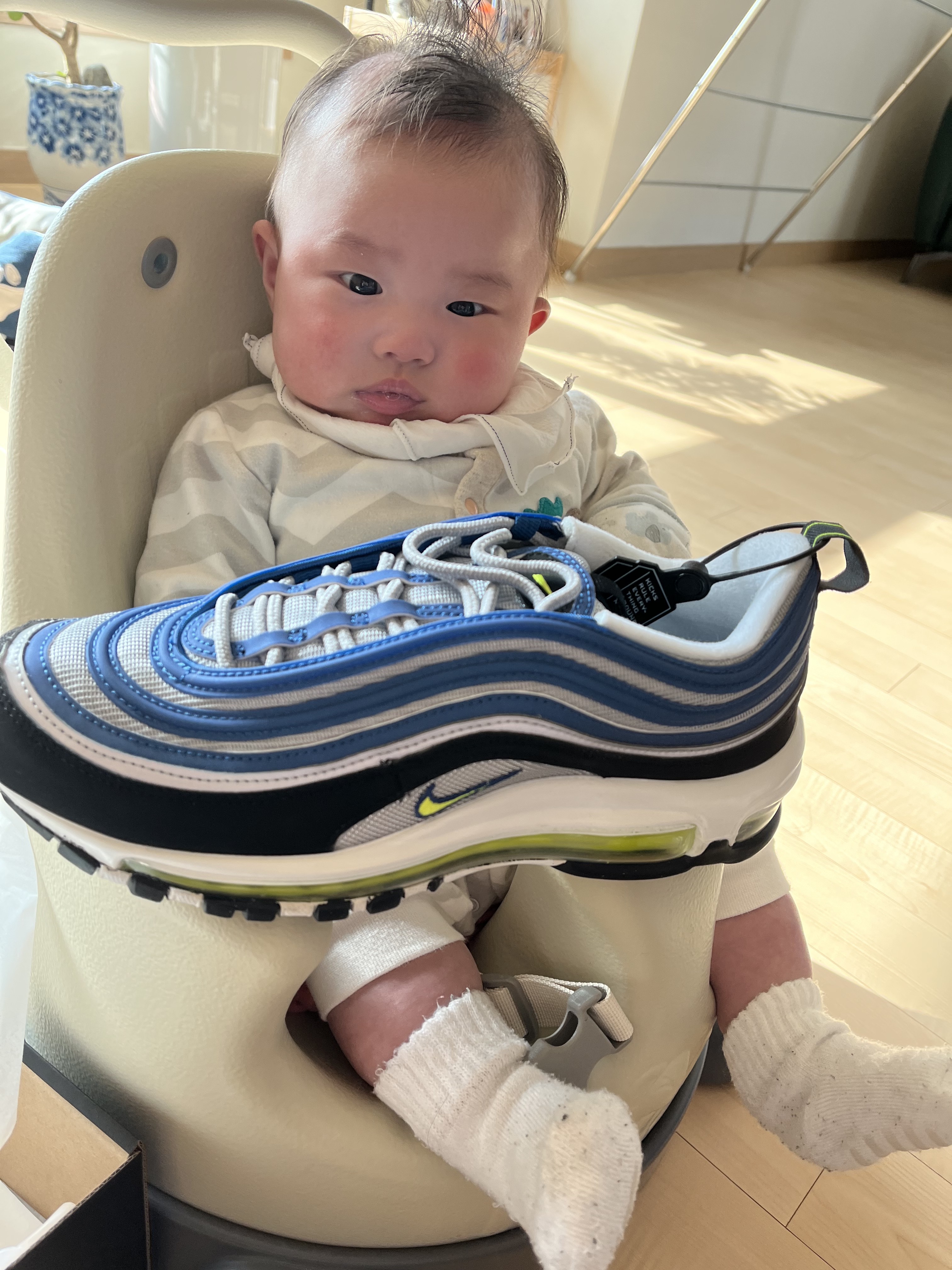 Nike Air Max 97 OG Atlantic Blue and Voltage Yellow 착용 스타일 - 1