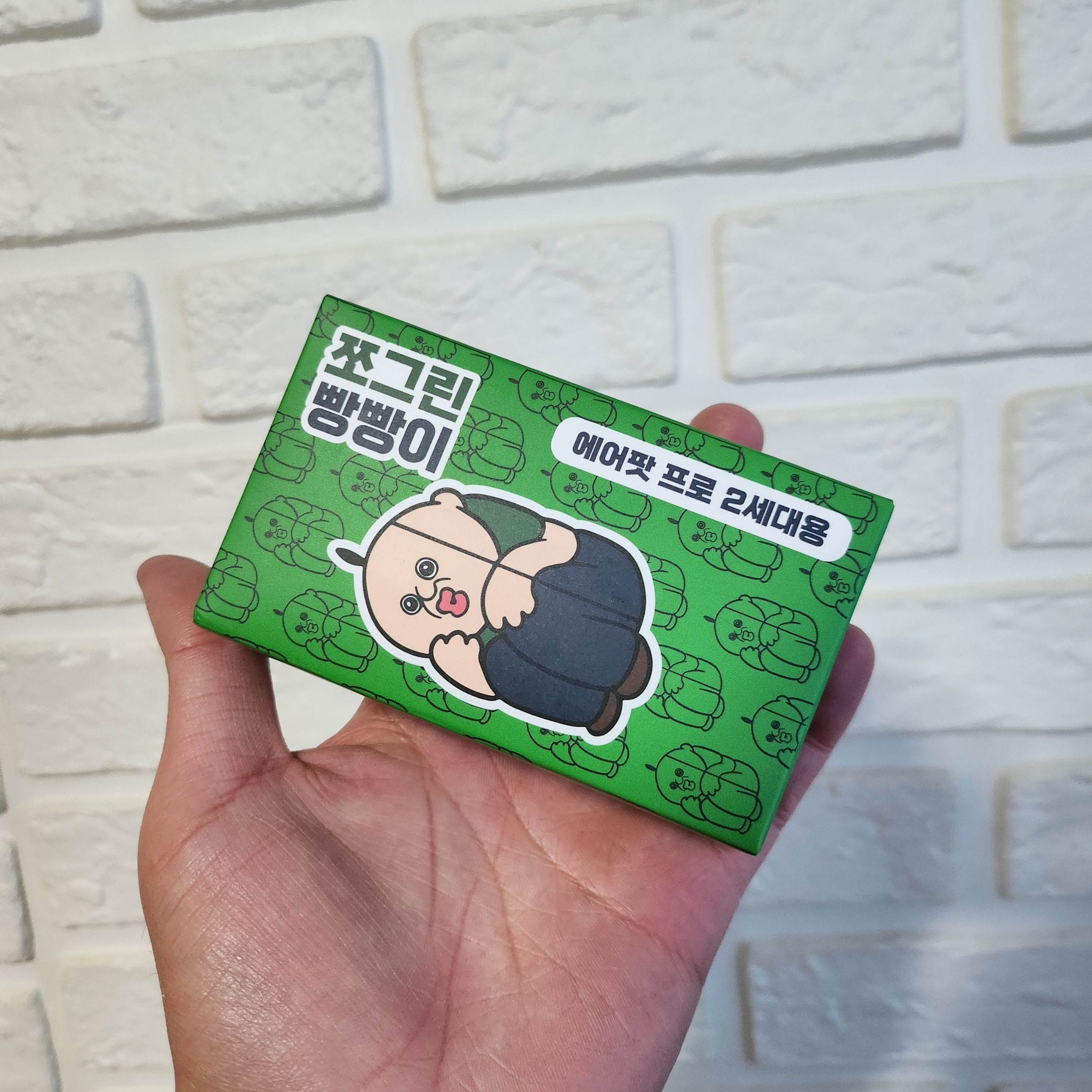 Bbangbbang Crouch Airpods Pro 2nd Gen Case 착용 스타일