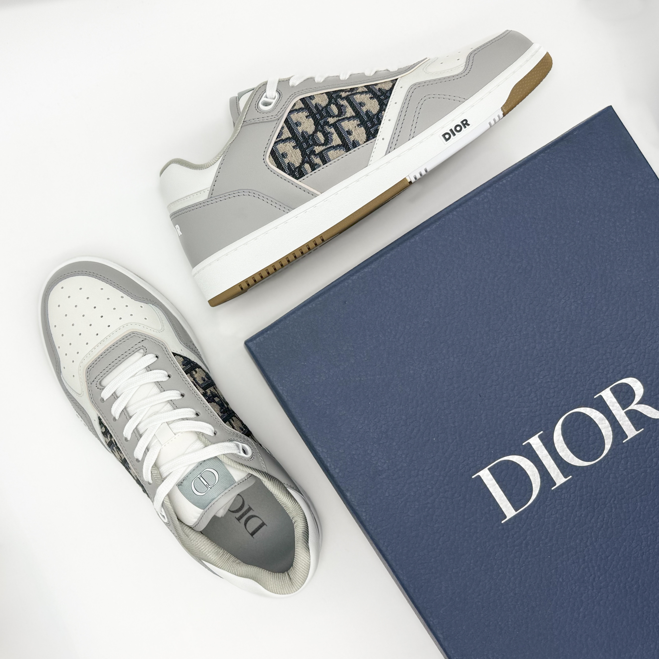 Dior B27 Low-Top Sneakers Gray 착용 스타일 - 7