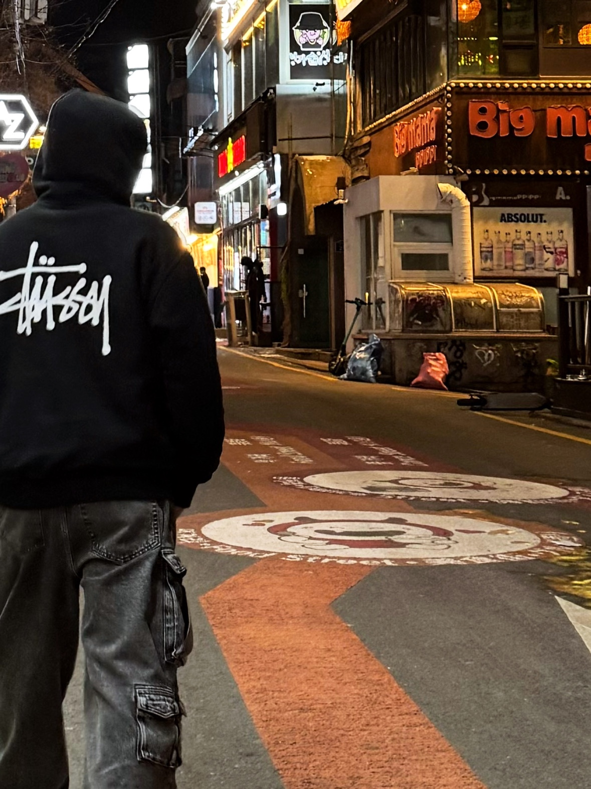 스투시 베이직 스투시 후드 집업 블랙 2022, 자라 유틸리티 카고 진 블랙 착용 스타일