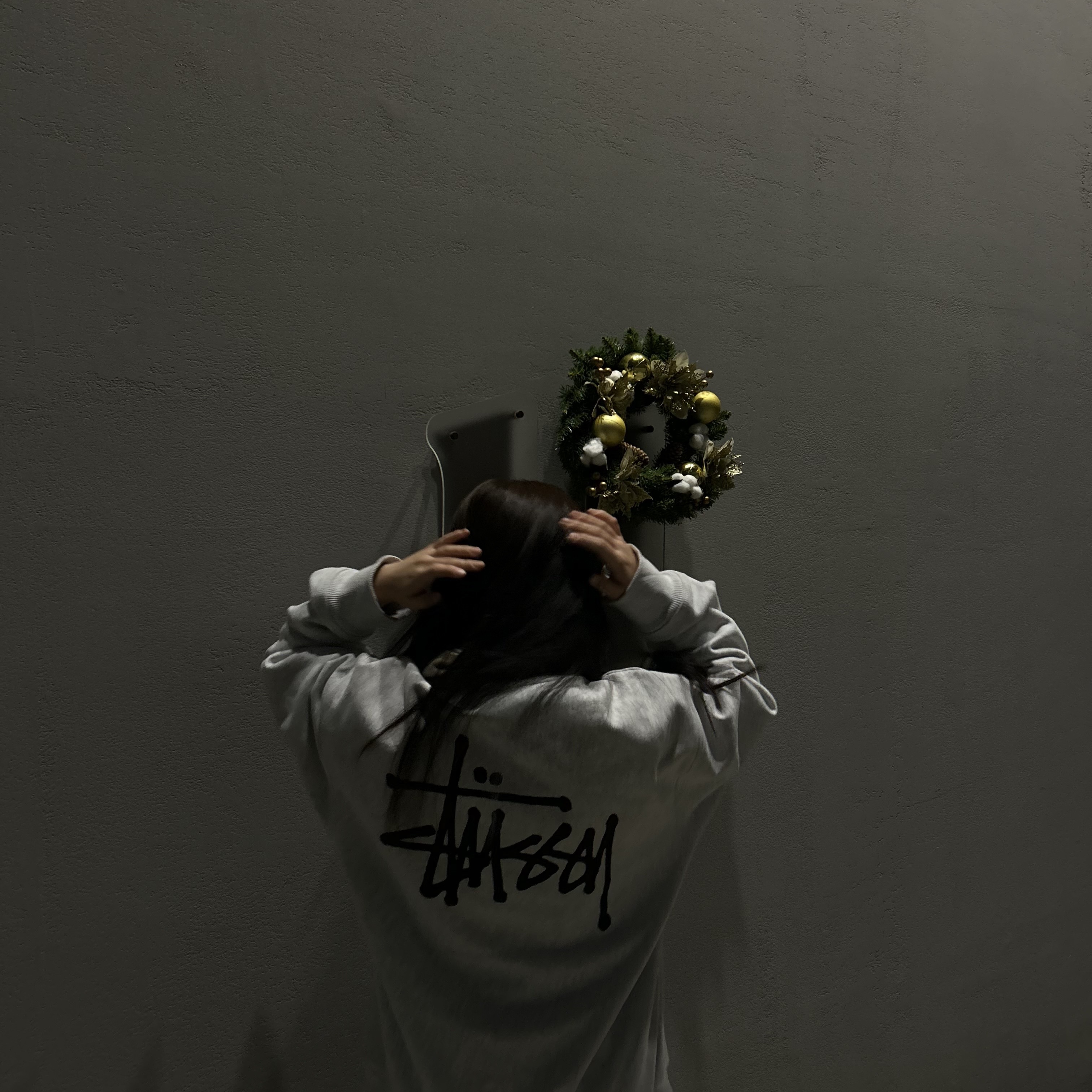 Stussy Basic Stussy Crew Ash Heather 2023 착용 스타일 - 2
